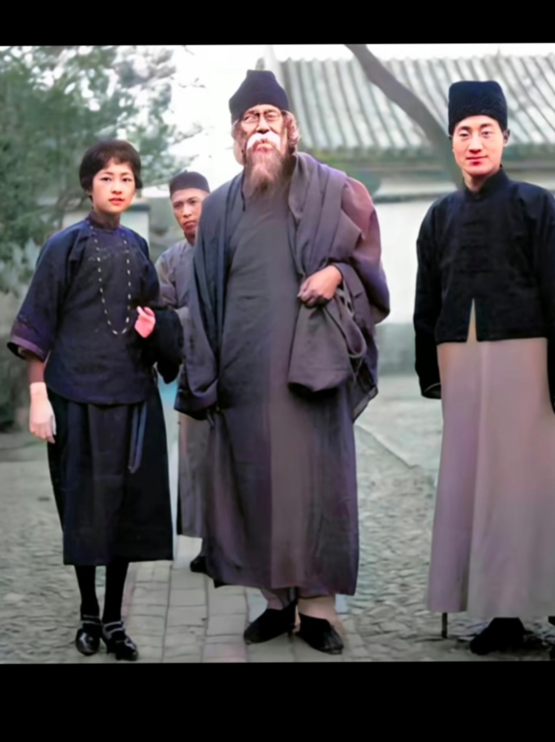 一代才女,她大部分谣言来自于她的学生林殊,林殊后来还做了梁思成续弦