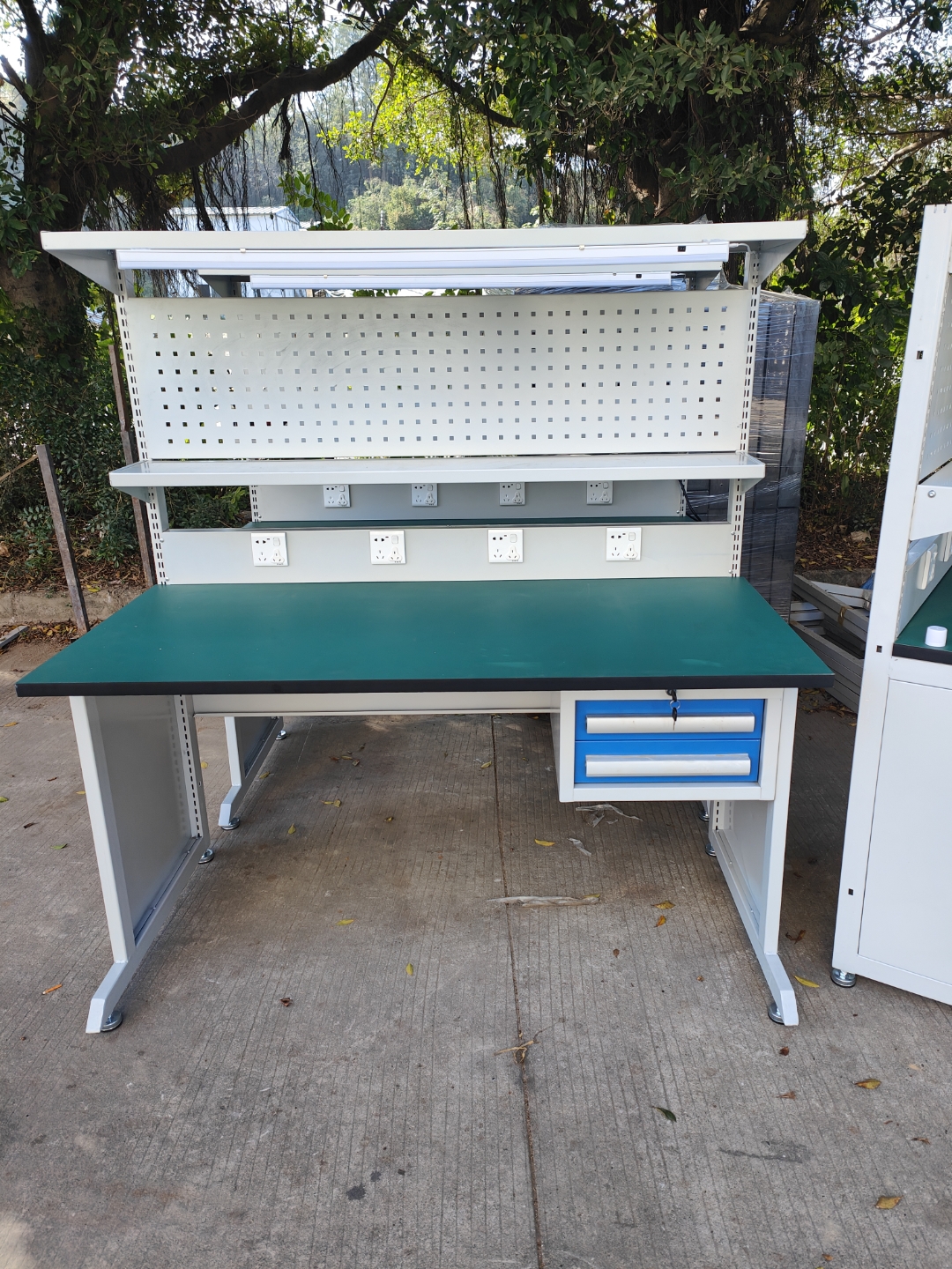 重型工作台工作桌钳工台维修桌维修台实验室做实验工作台工作桌钳工台