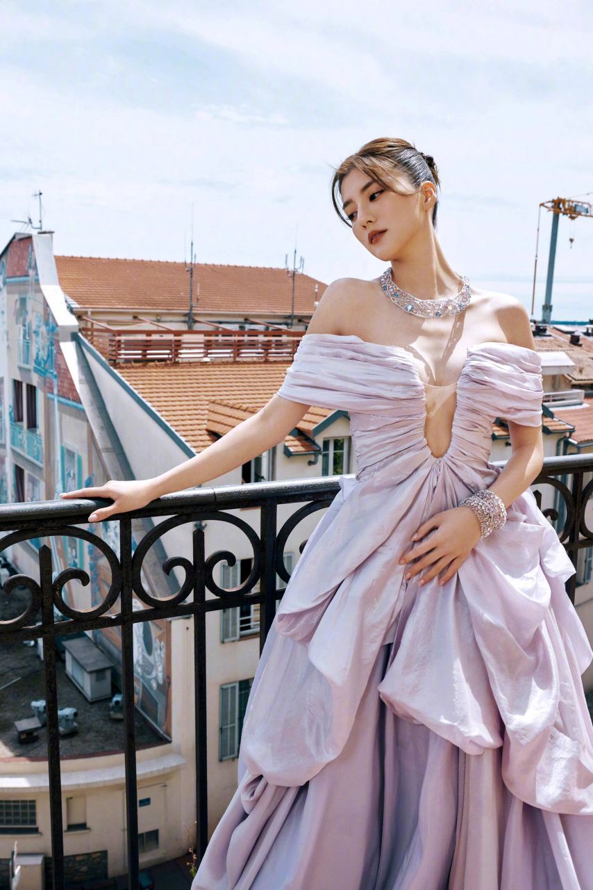 吴千语戛纳礼服#明星生图大赏