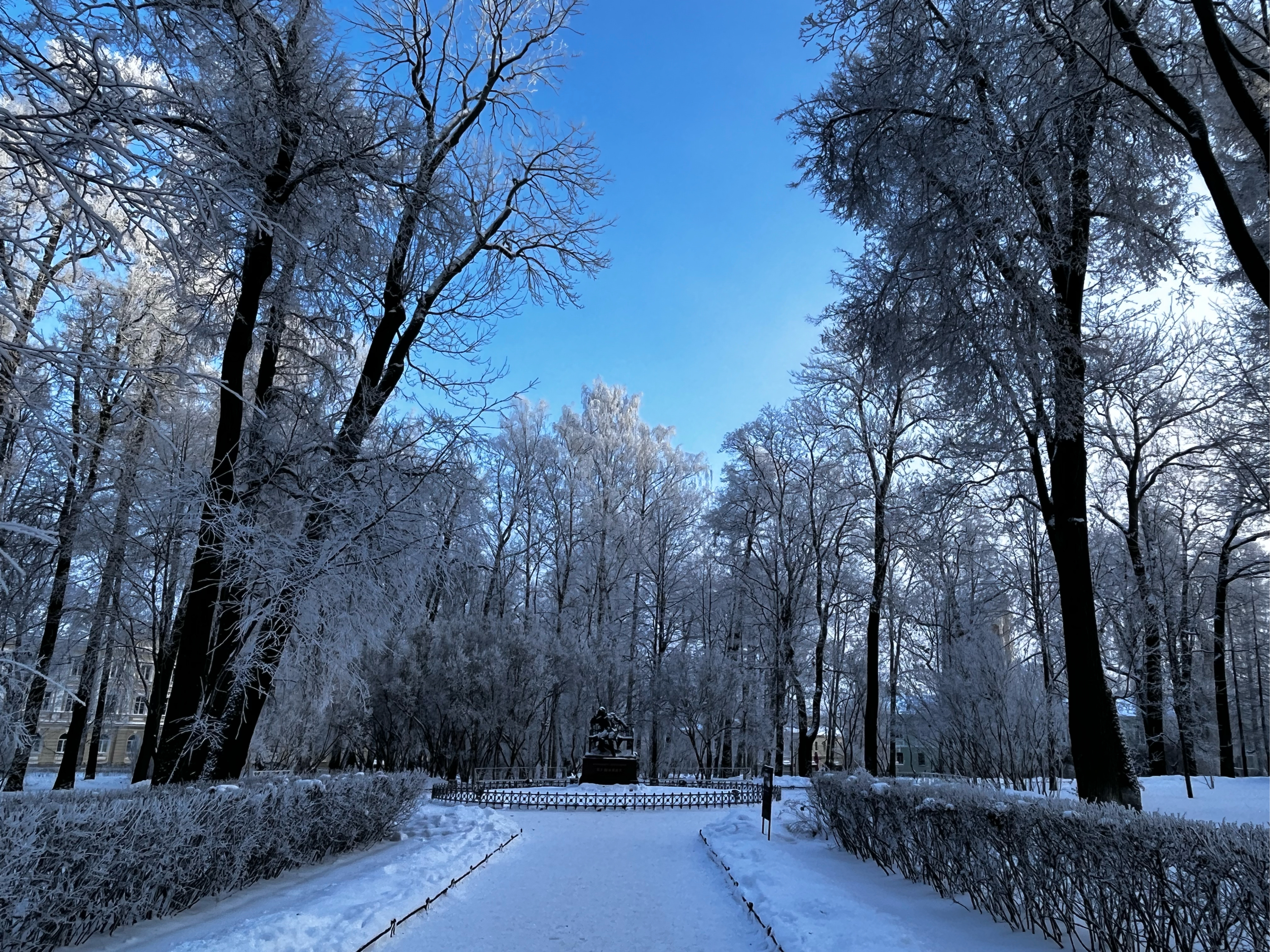 俄罗斯圣彼得堡雪景图片