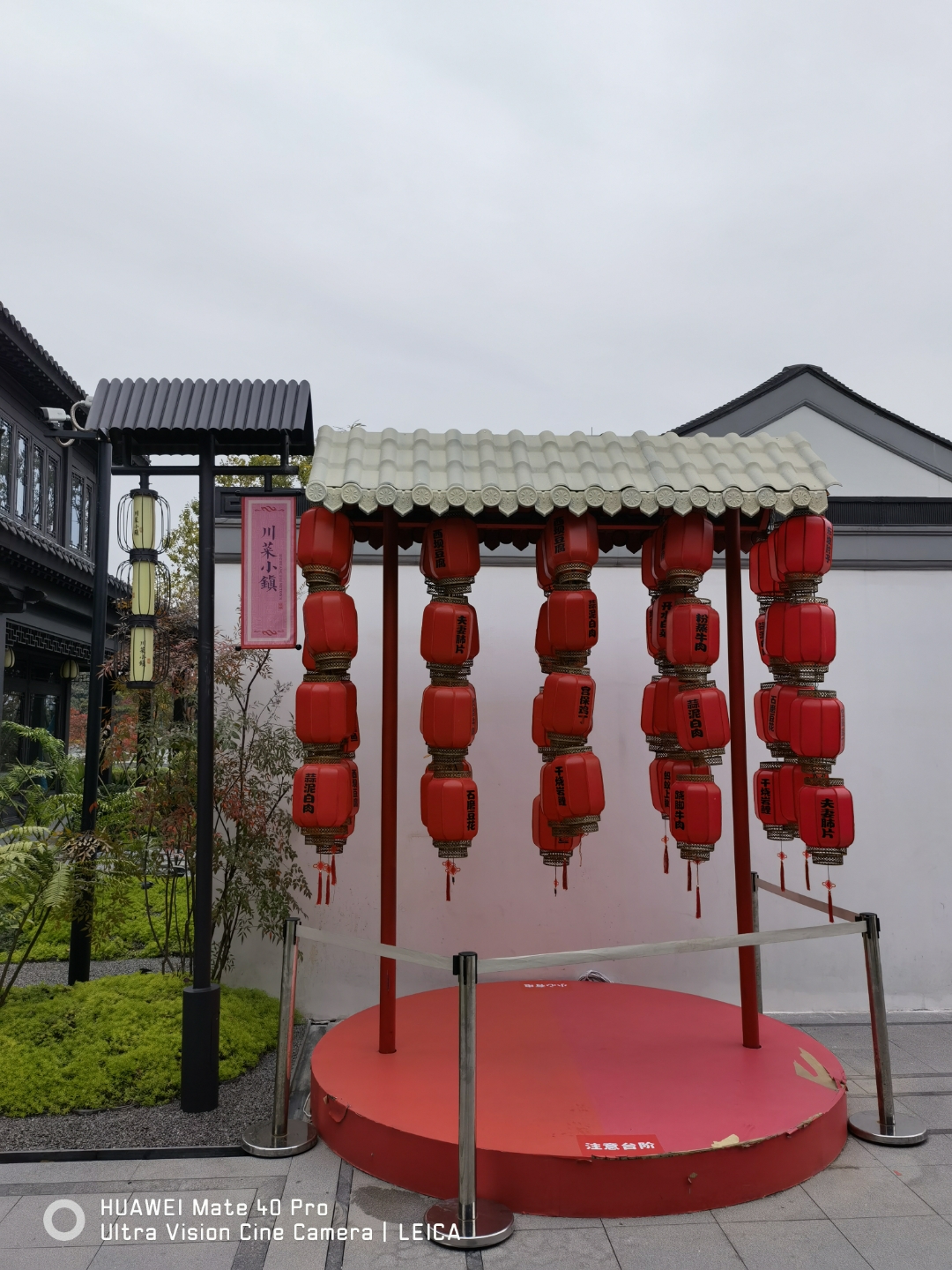 人间勿晚,山河已秋,一个转身秋天成了风景,冬天成