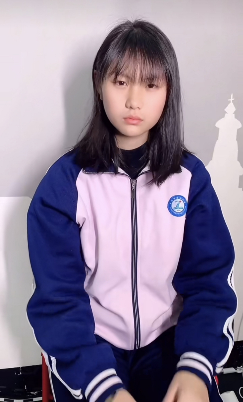 宫崎骏动漫电影《千与千寻》上映20周年快乐,朱可馨扮演动画角色"千寻