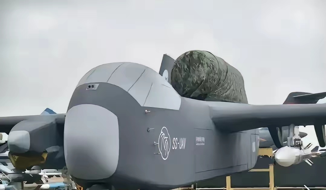 九天无人机亮相于2024年的珠海航展,当时就震惊了美国,它最大起飞