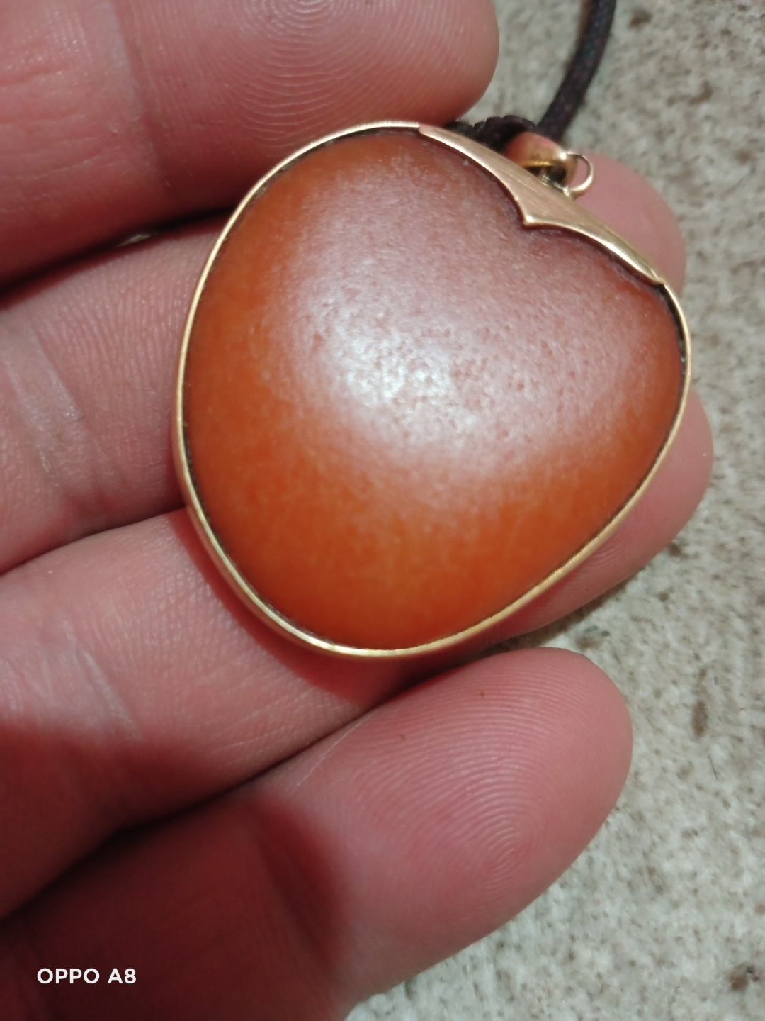 和田玉红沁籽料爱心吊坠