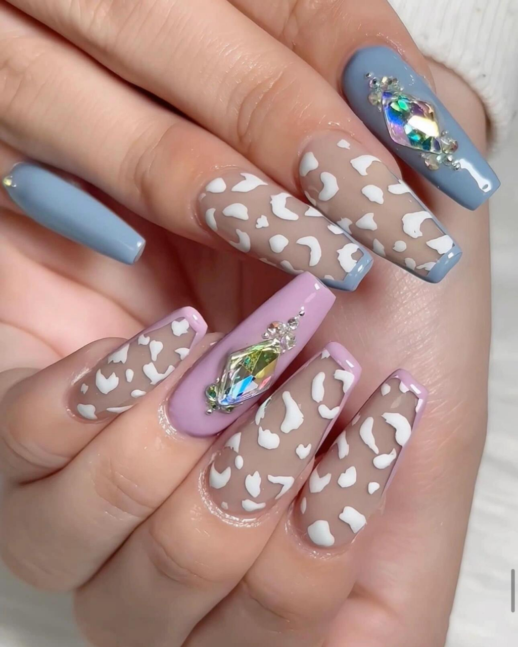 💅艺术美甲,指尖上的时尚秀!  嗨,宝贝们!