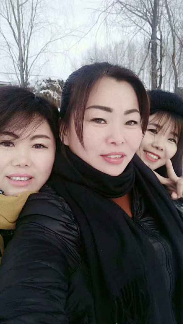 这个女婊名字王玉玲,又名王玉萍,松原市人,此女婊专门以恋爱为名诈骗