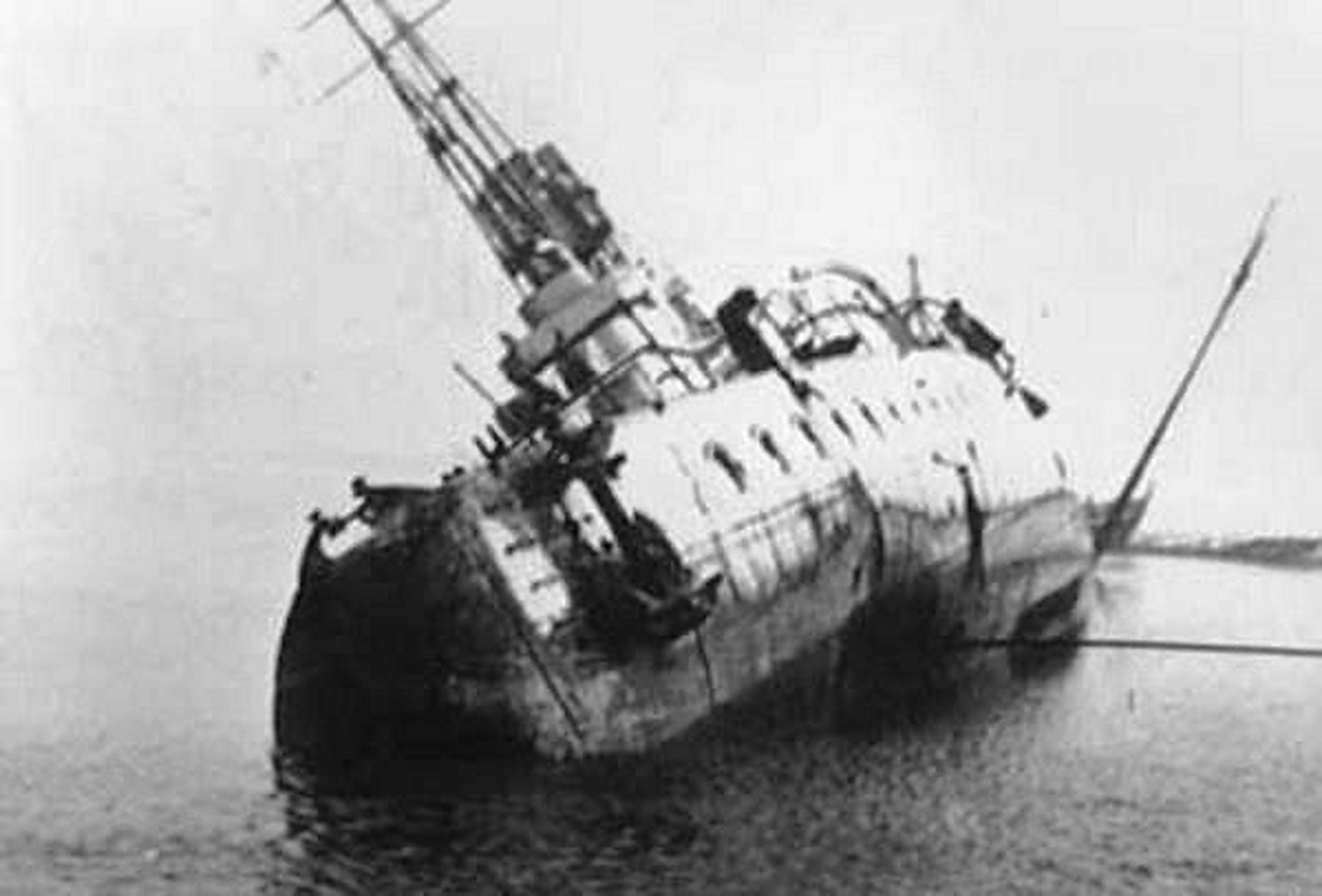 平海号巡洋舰是中华民国 南京国民政府向 江南造船厂订购的小型训练