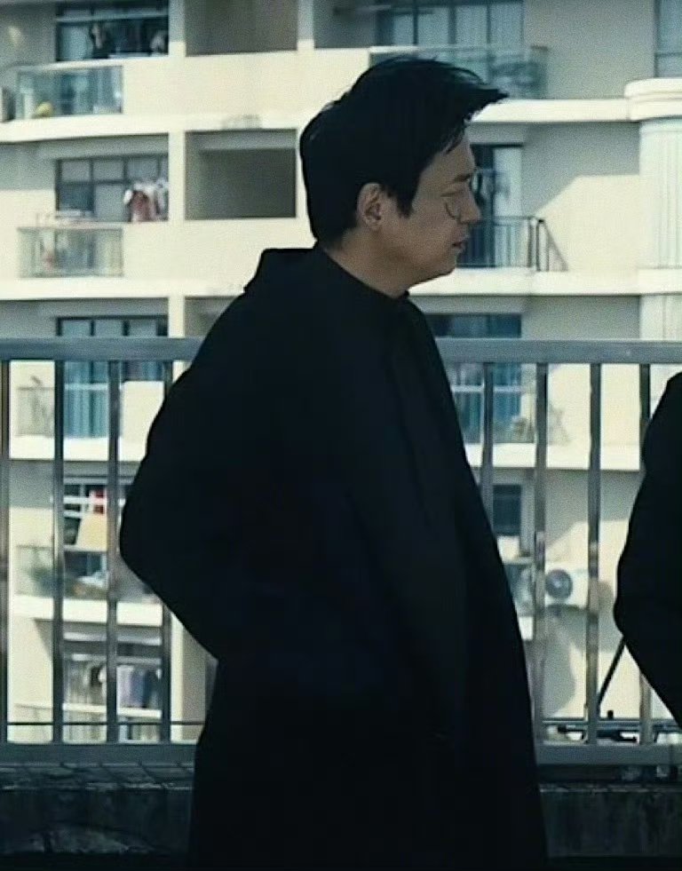 白夜破晓所有配角发型都换了只有主角还是7年前的朝天椒发型.