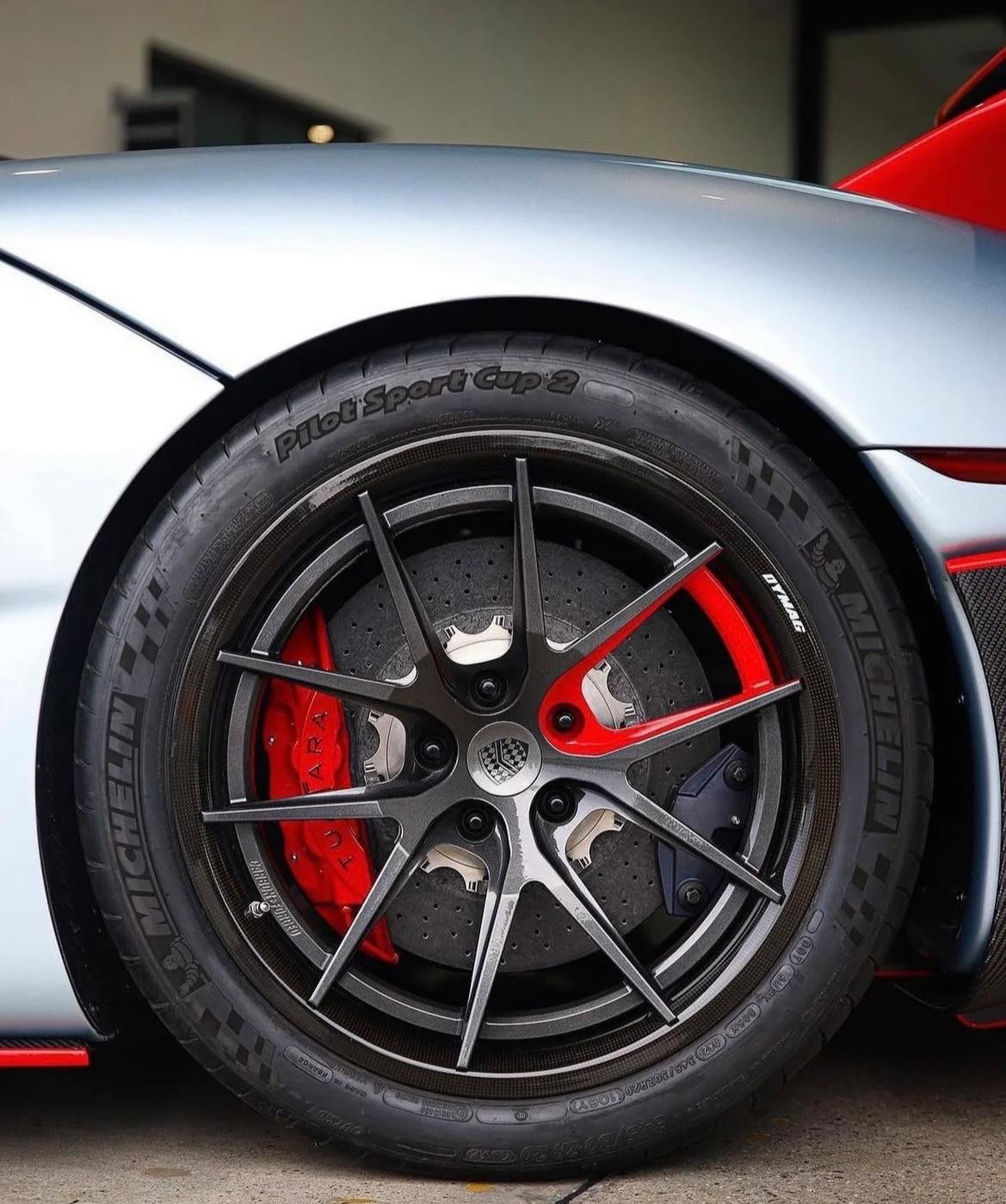 西尔贝tuatara,这款超级跑车以其7.