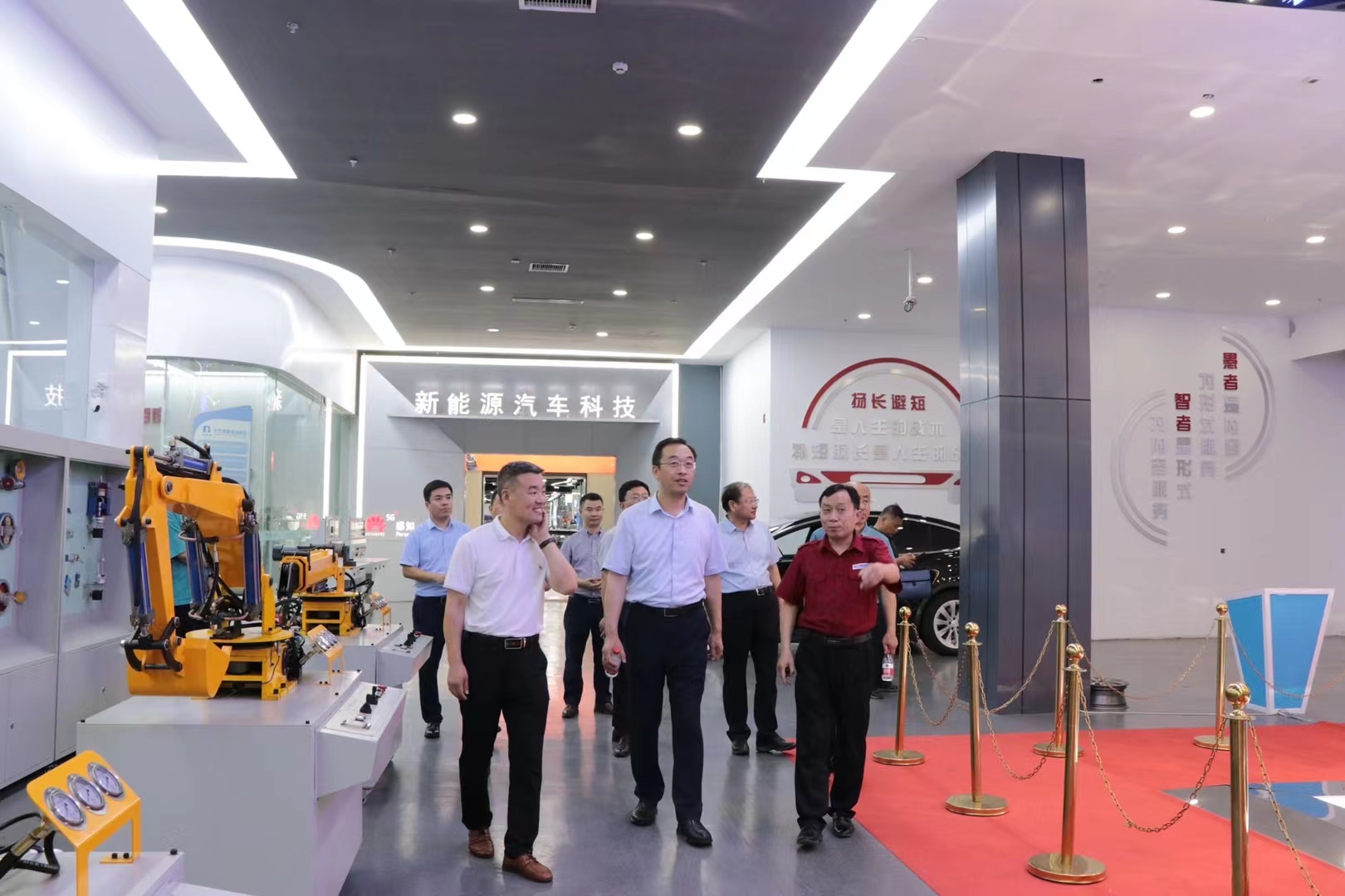 中专汽修学校可以选郑州北方汽修学校,办学30年,培养了46万的优秀学子