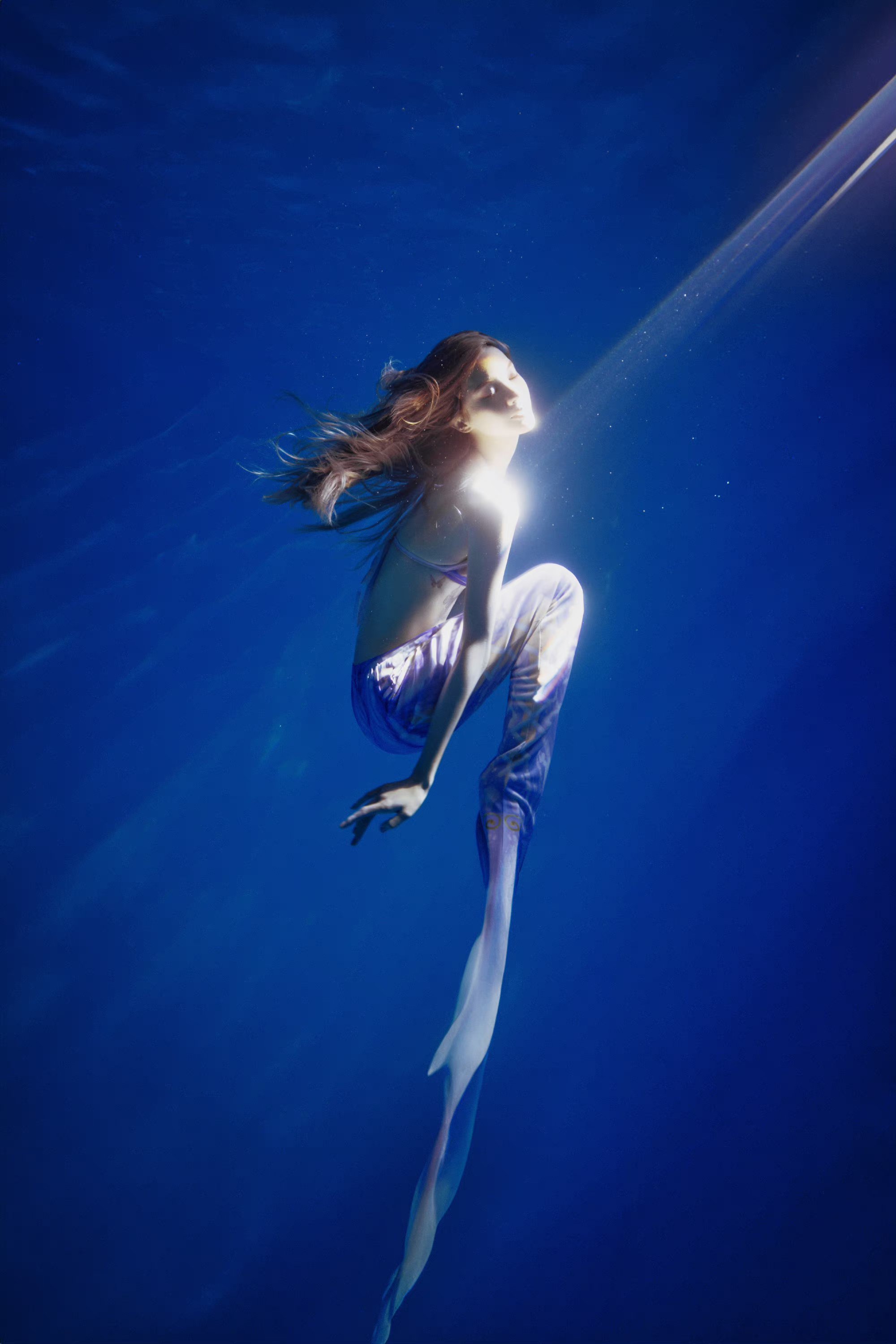 金晨『大海美人鱼』大片来袭!