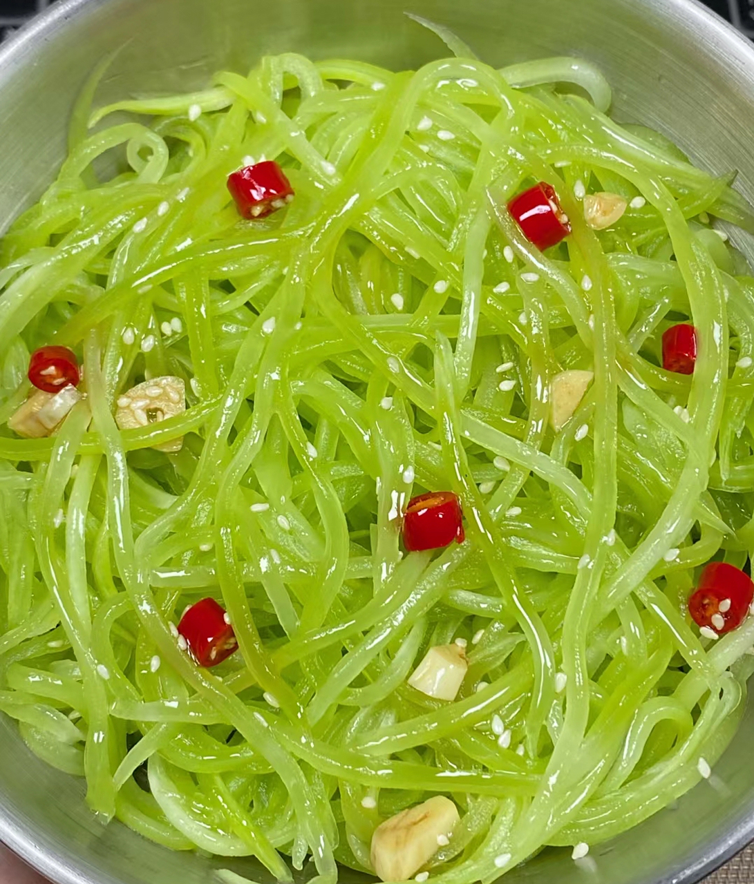 凉拌窝笋丝,春天不吃它太可惜了.