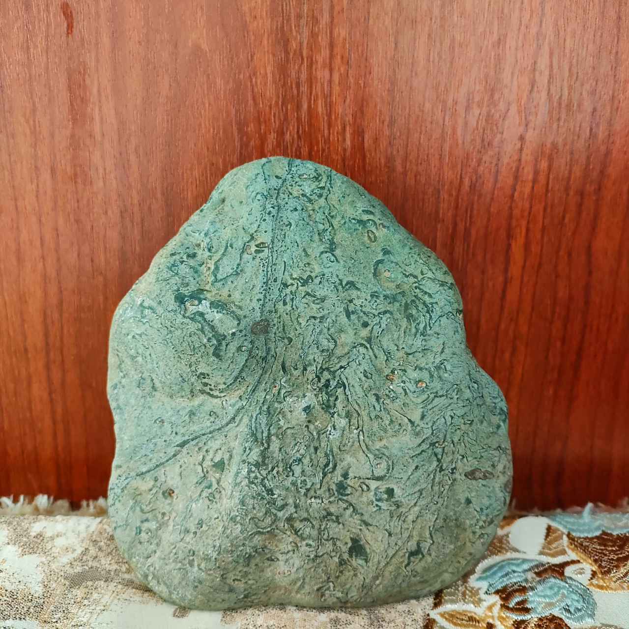 辽宁绥中六股河   蓝花石