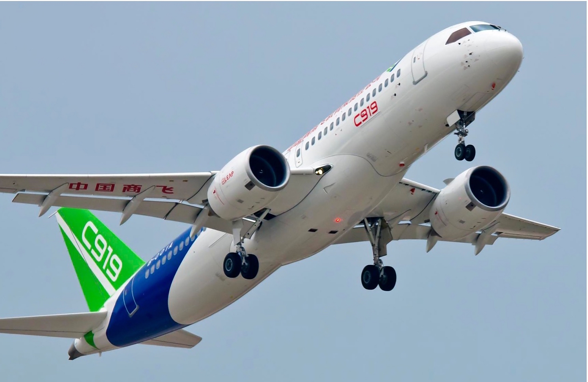 据参考消息报道,中国国产飞机c-919已获得的航空公司和租赁公司的