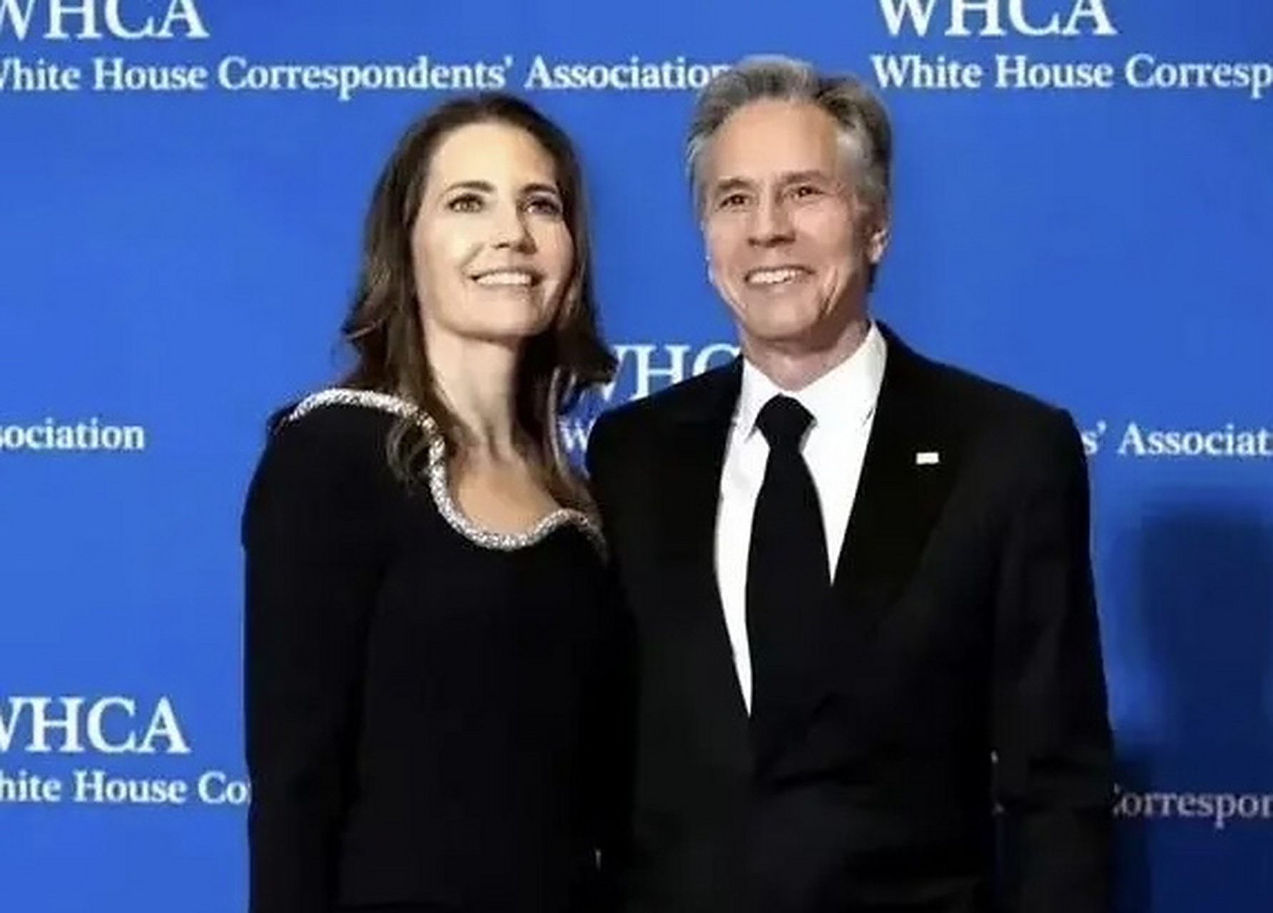 美国国务卿布林肯的妻子埃文·瑞安,曾在白宫担任过内阁秘书一职,2002