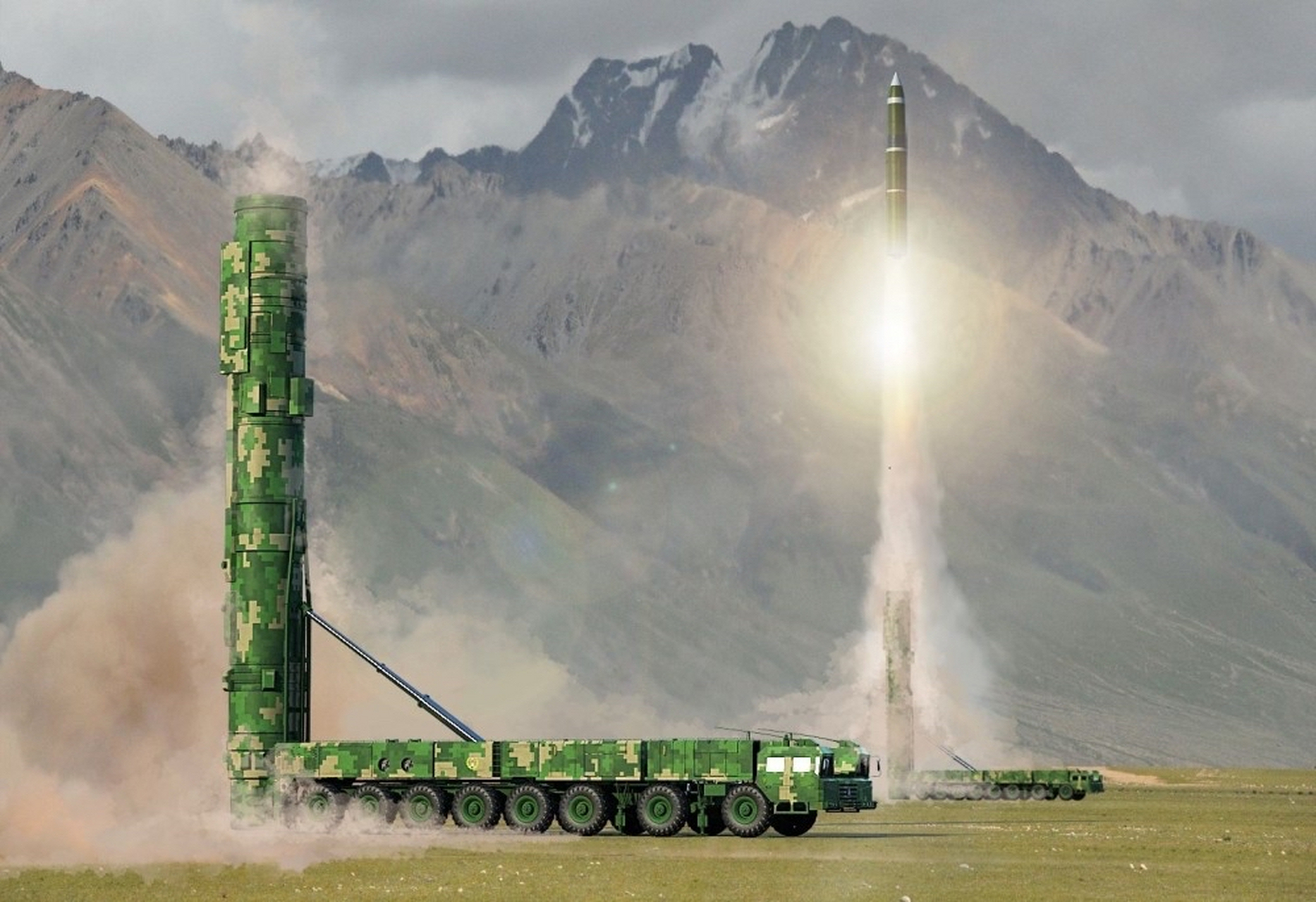 东风41导弹是中国火箭军的重要战略武器,具备远程打击能力,射程达到