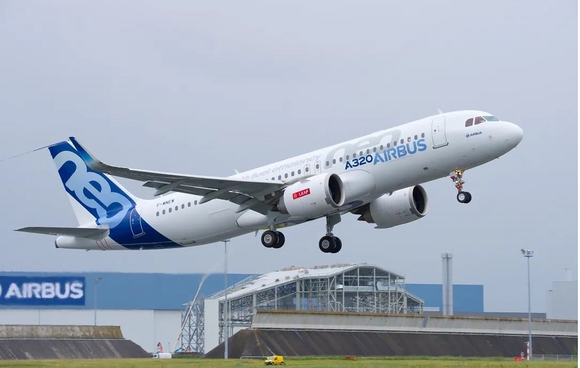 2019年3月,我国三大航司向空中巴士购买300架空客飞机,这一次,中褂种