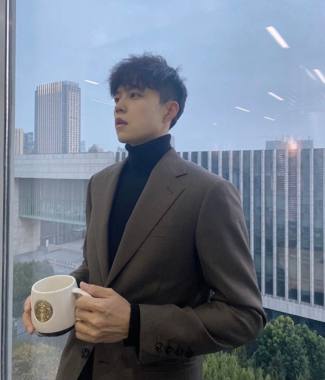 林宇宙宙 白袜 腹肌 颜值集一身的男人