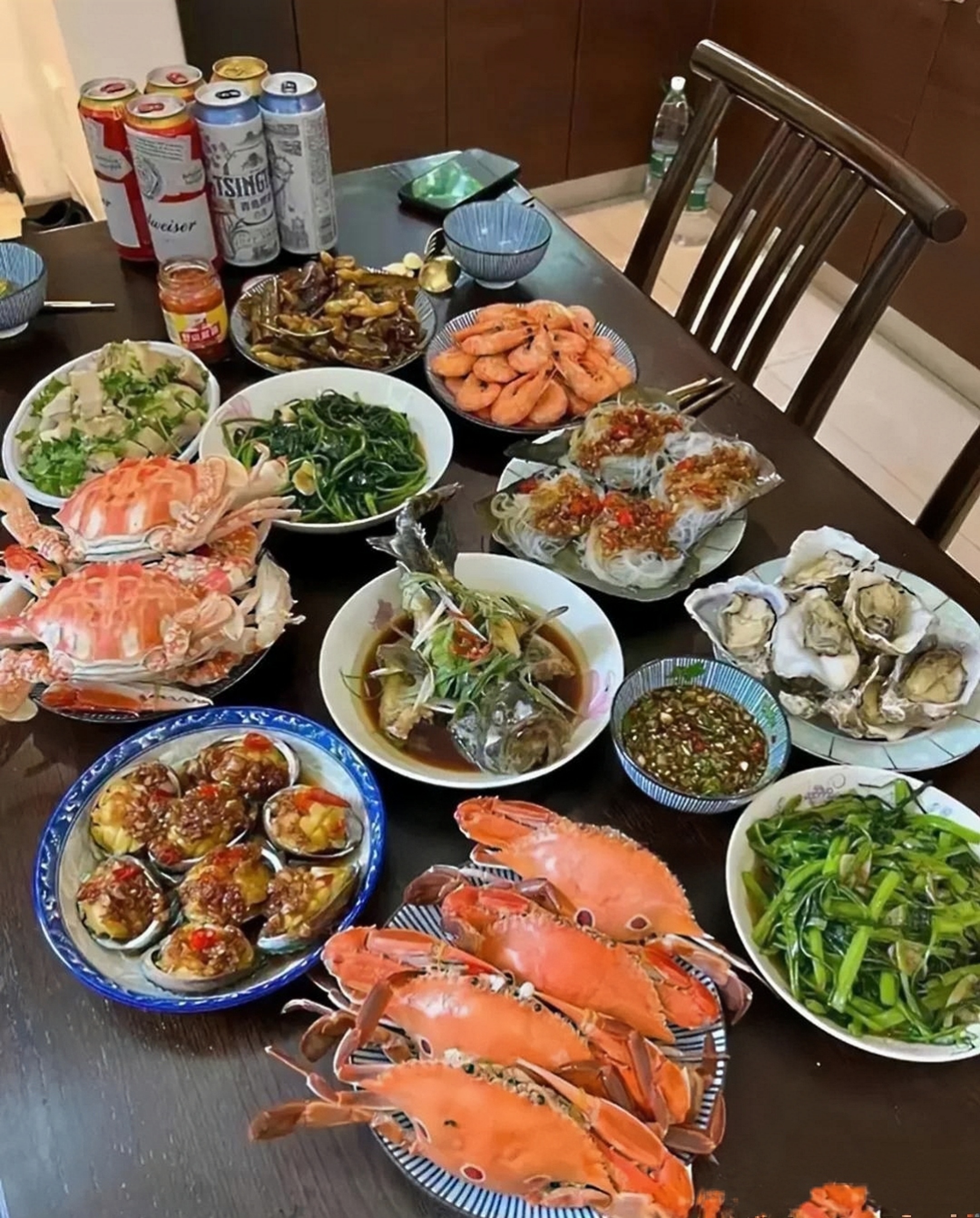 月薪五千的晚餐,或许没有豪华餐厅的璀璨灯光,没有琳琅满目的菜单,但