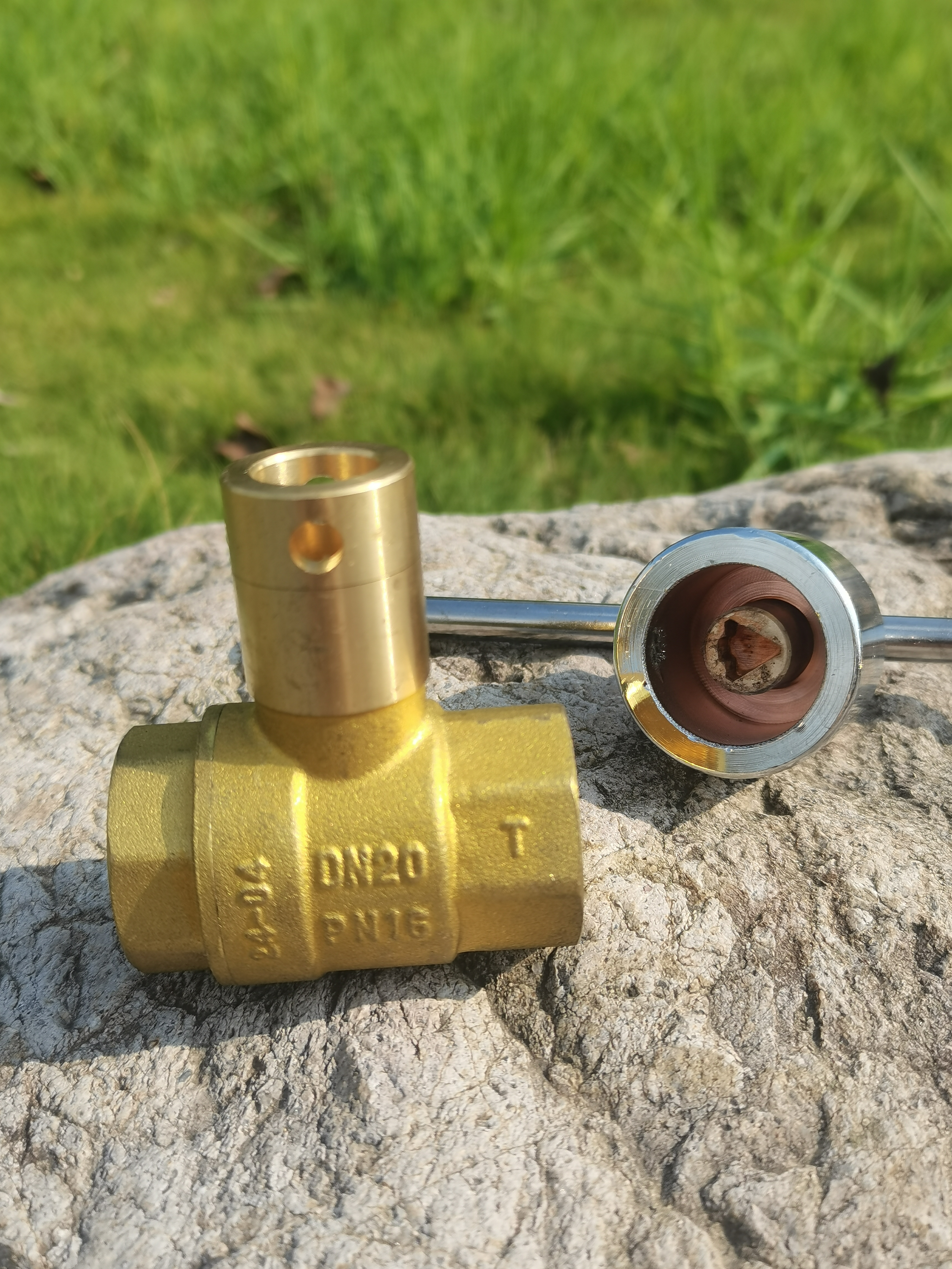 坚守初心,铸就强国品质阀门 在浙江省玉环市有一家闪耀着创新与品质