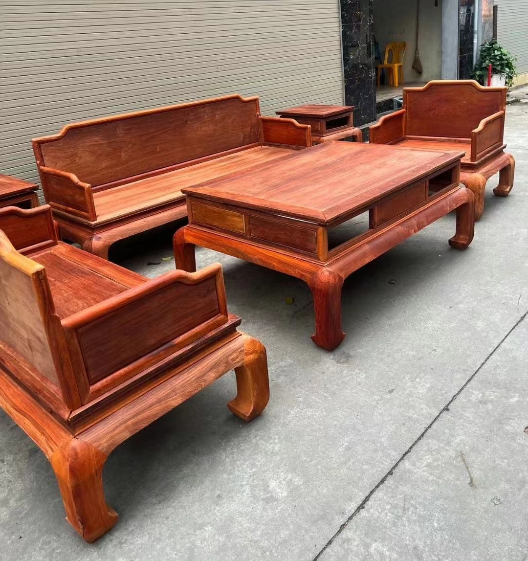 缅花黑红料宝座沙发六件套(1 2 3),坐面板,靠背板都是独板,图片是半