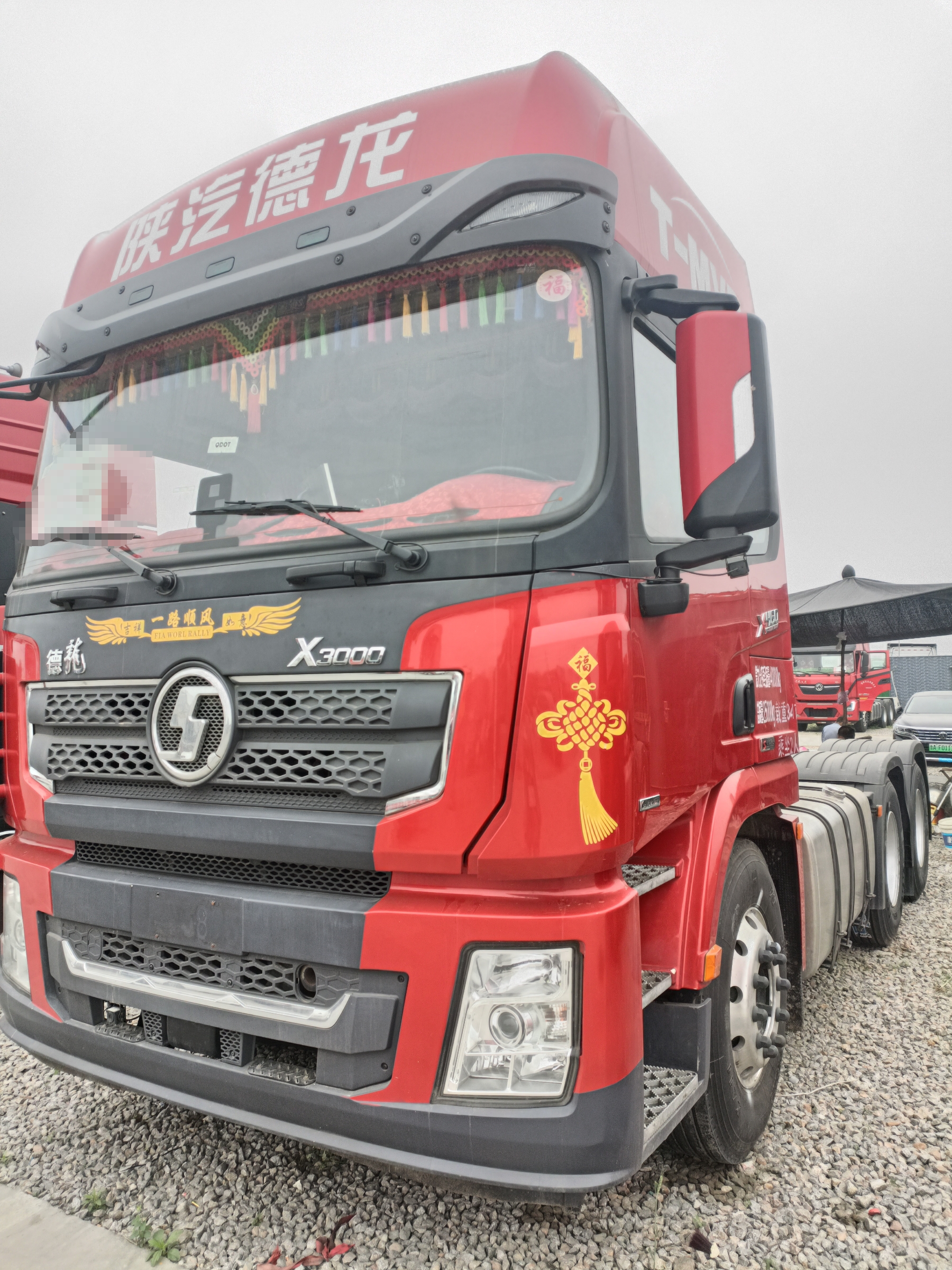 陕汽德龙x3000  二手牵引车  21年3月份 460马力,手自一体变速箱,带液