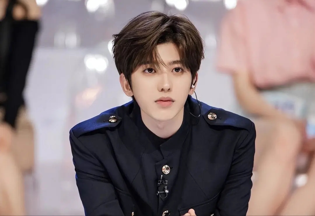 顶流大瓜!曝蔡徐坤一夜情致女方怀孕,让对方堕胎,直接点名爆料!