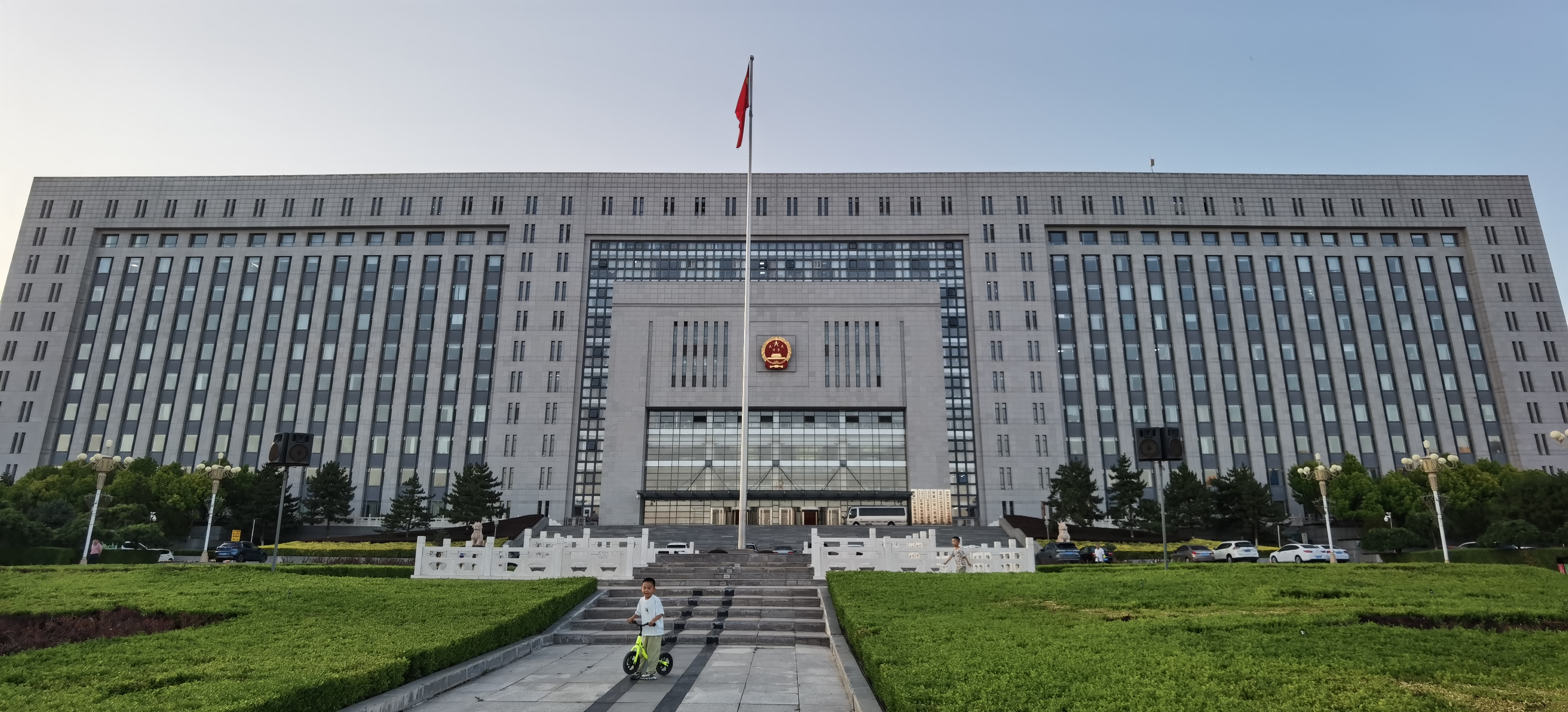 楼政府办公大楼门口景观灯图片大全张家口市人民政府图片秦皇岛市政府