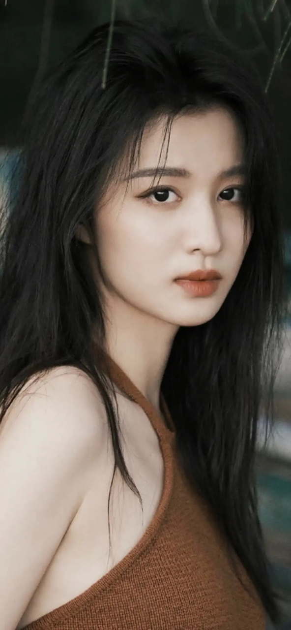 《我的人间烟火》收官后 王楚然被扒出了一系列的黑料 最近还被爆耍