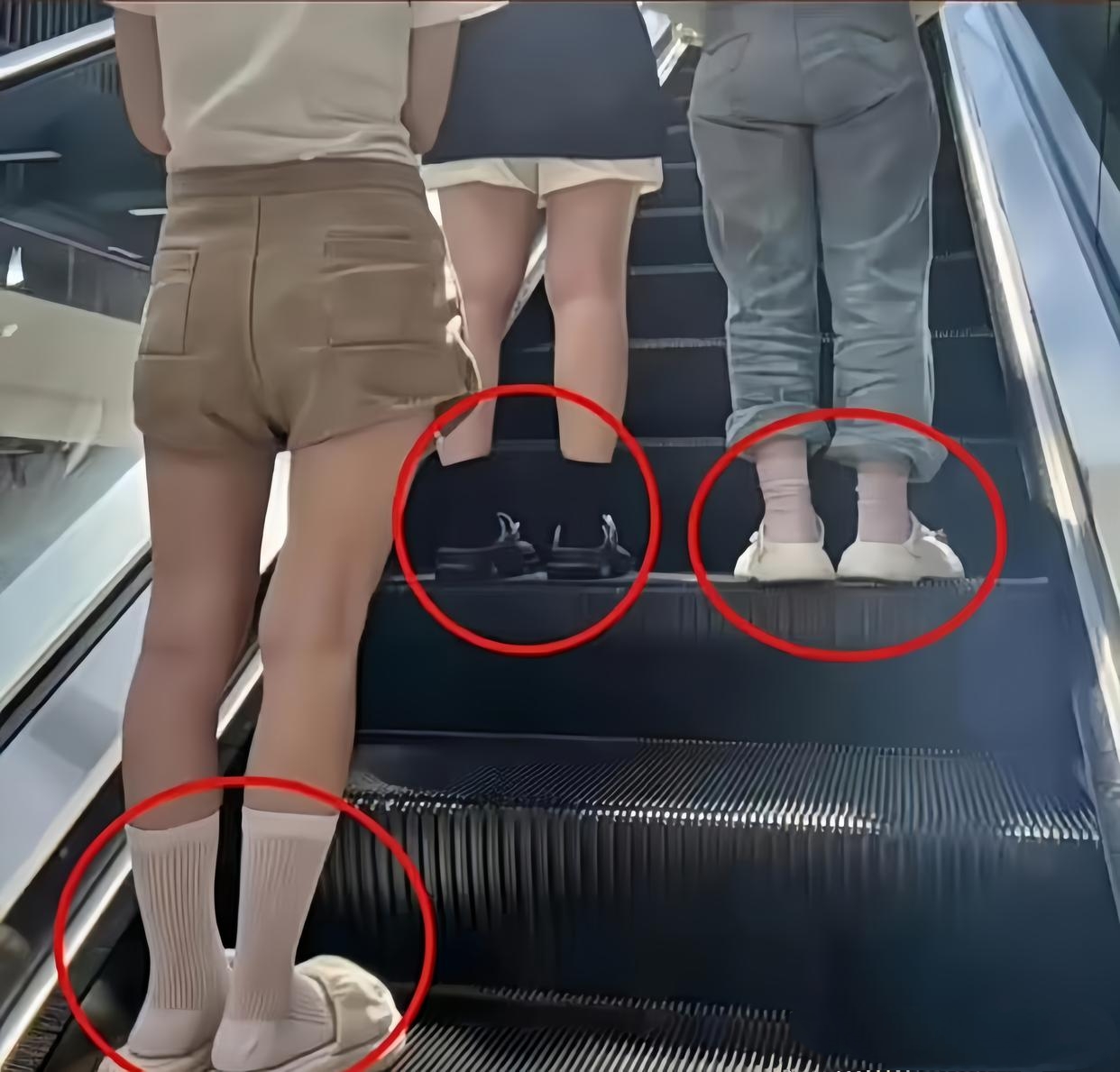 现在好多女生都爱穿高腰白袜子,走在街上一眼看过去全是