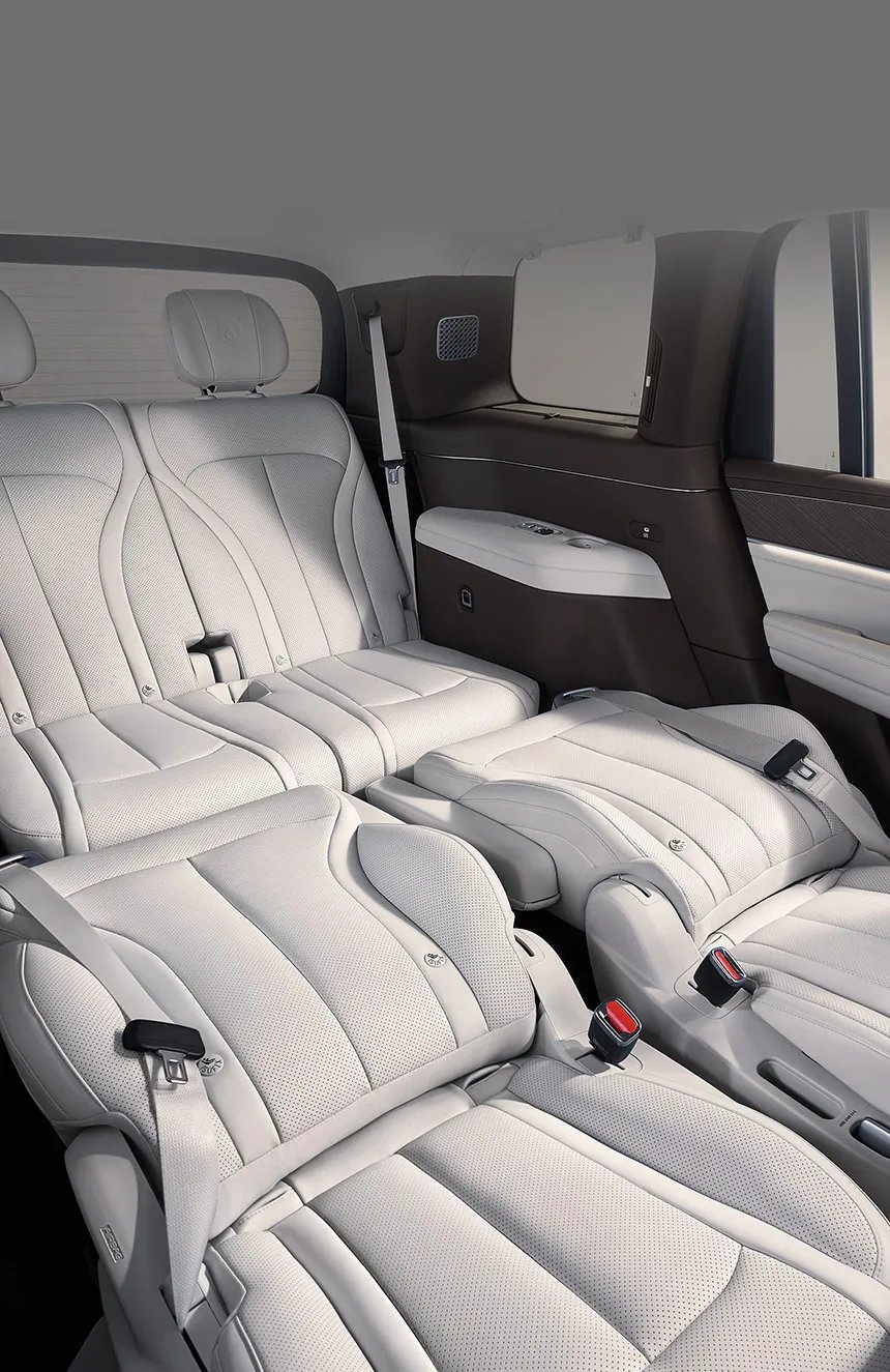 者空间奇瑞g700空间汽车座椅侧翻场景汽车边柜太空椅汽车汽车香氛空间