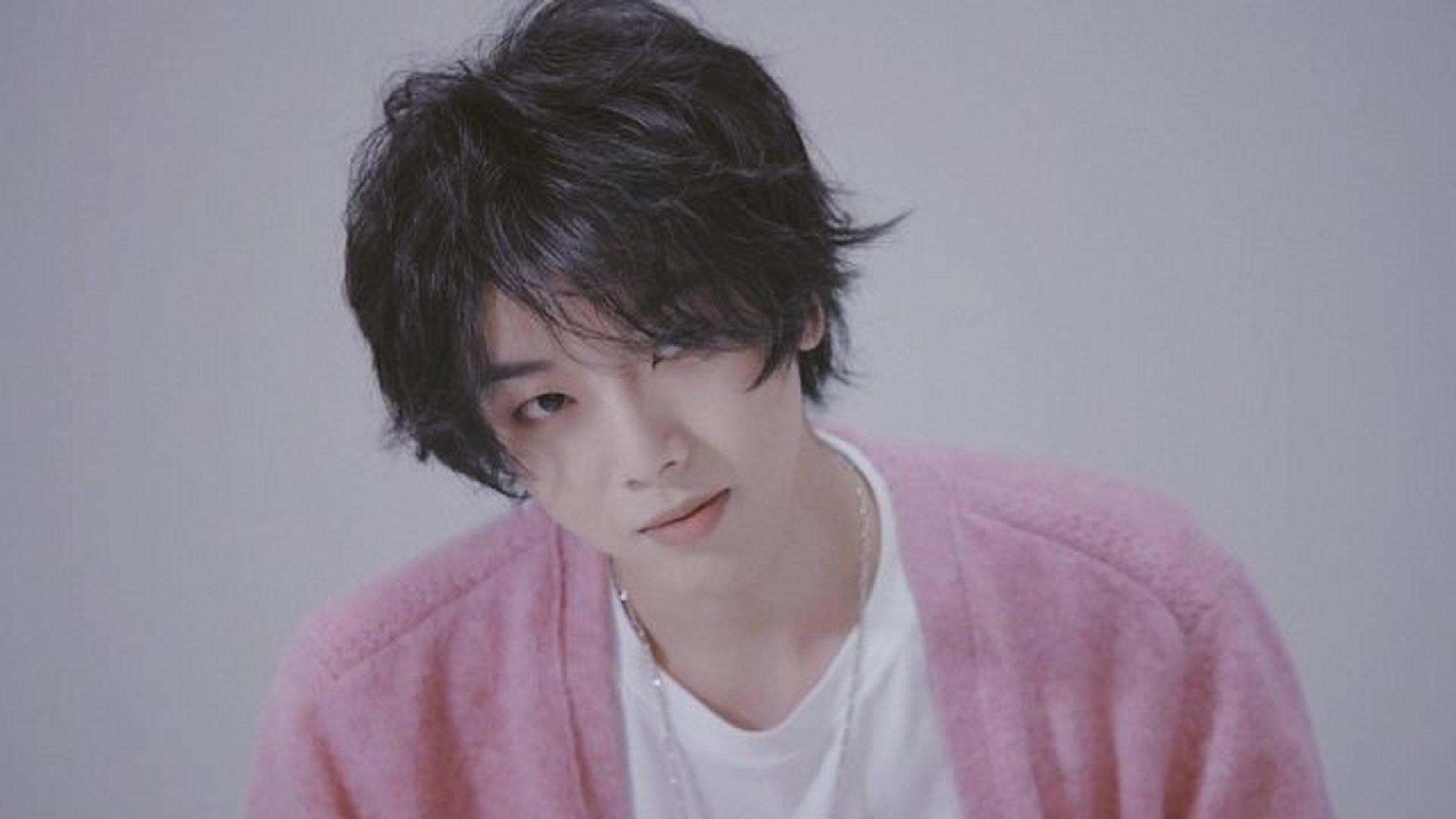华晨宇# 大哥求求你不要再剪头发了,我想飒飒了[悲伤][大哭]要不腋