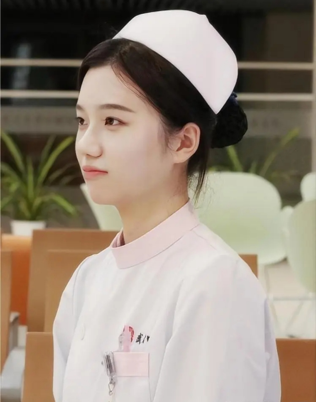 这小护士的颜值你给几分?