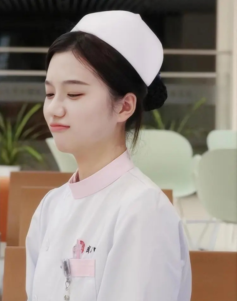 这小护士的颜值你给几分?