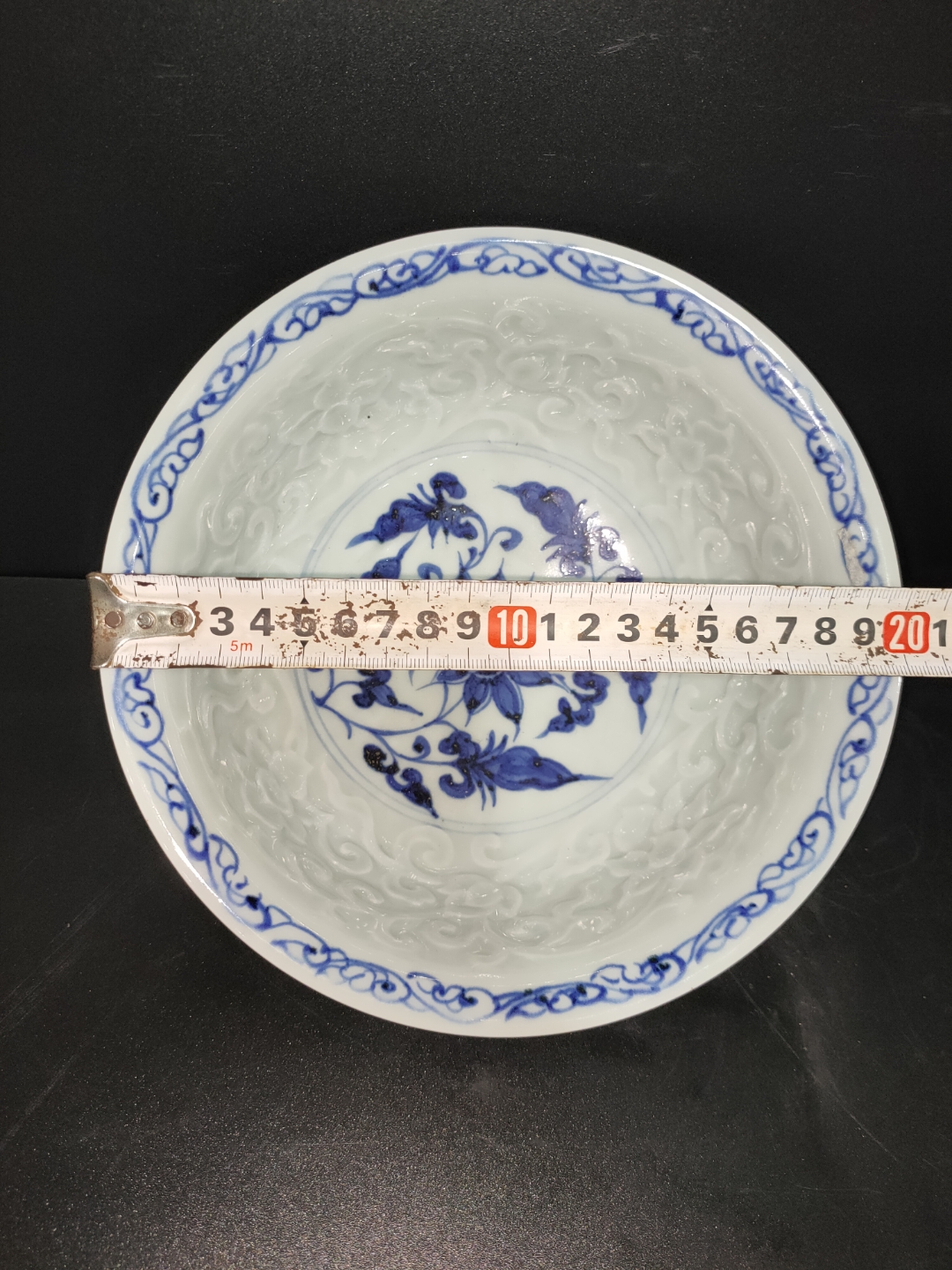 正宗(元代)青花龙纹碗,是元代中晚期景德镇御窑厂烧制出来的官窑精品.