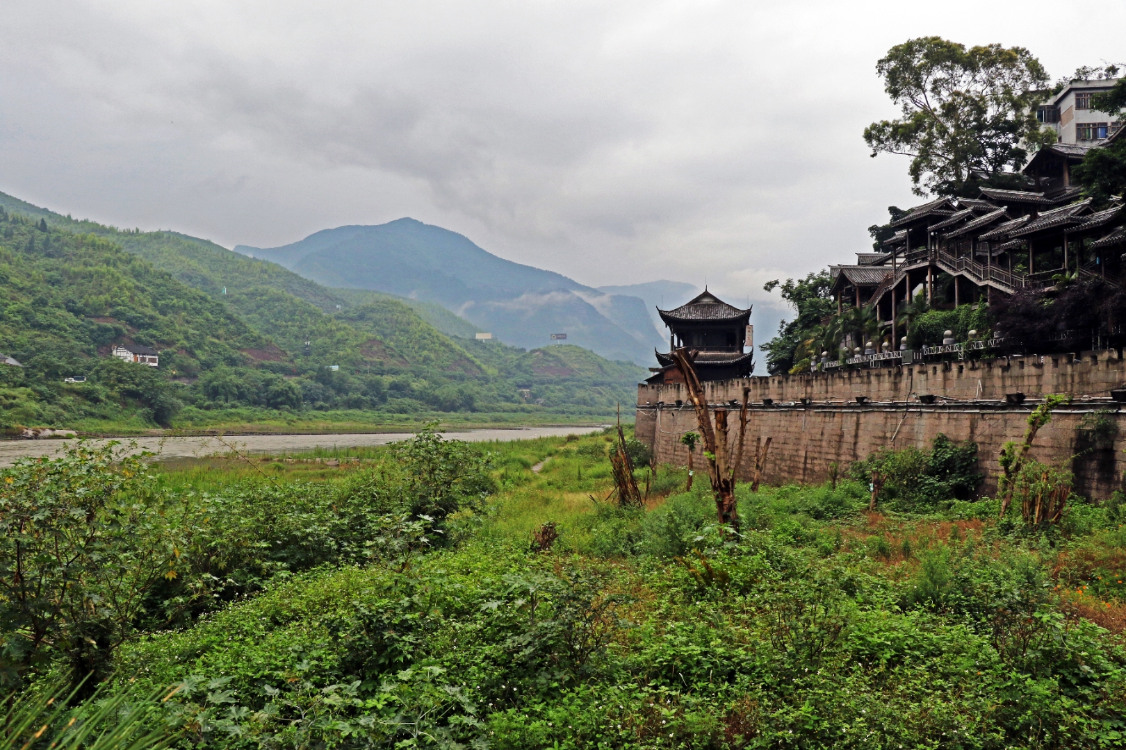 遵义土城青杠坡战役纪念碑