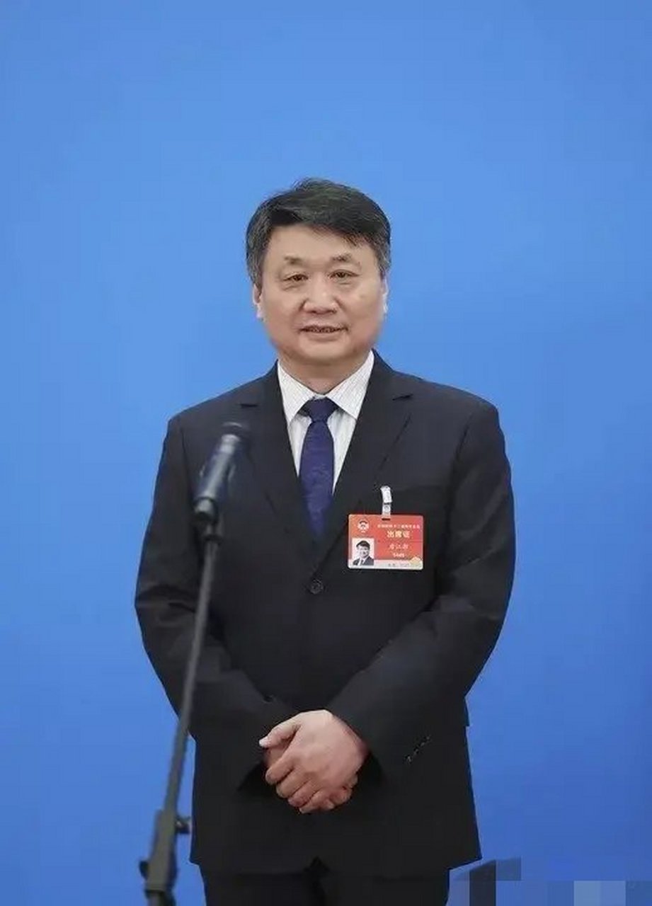 凌晨爸妈成长记# 唐江澎委员,全国政协十三届四次会议的"委员通道"