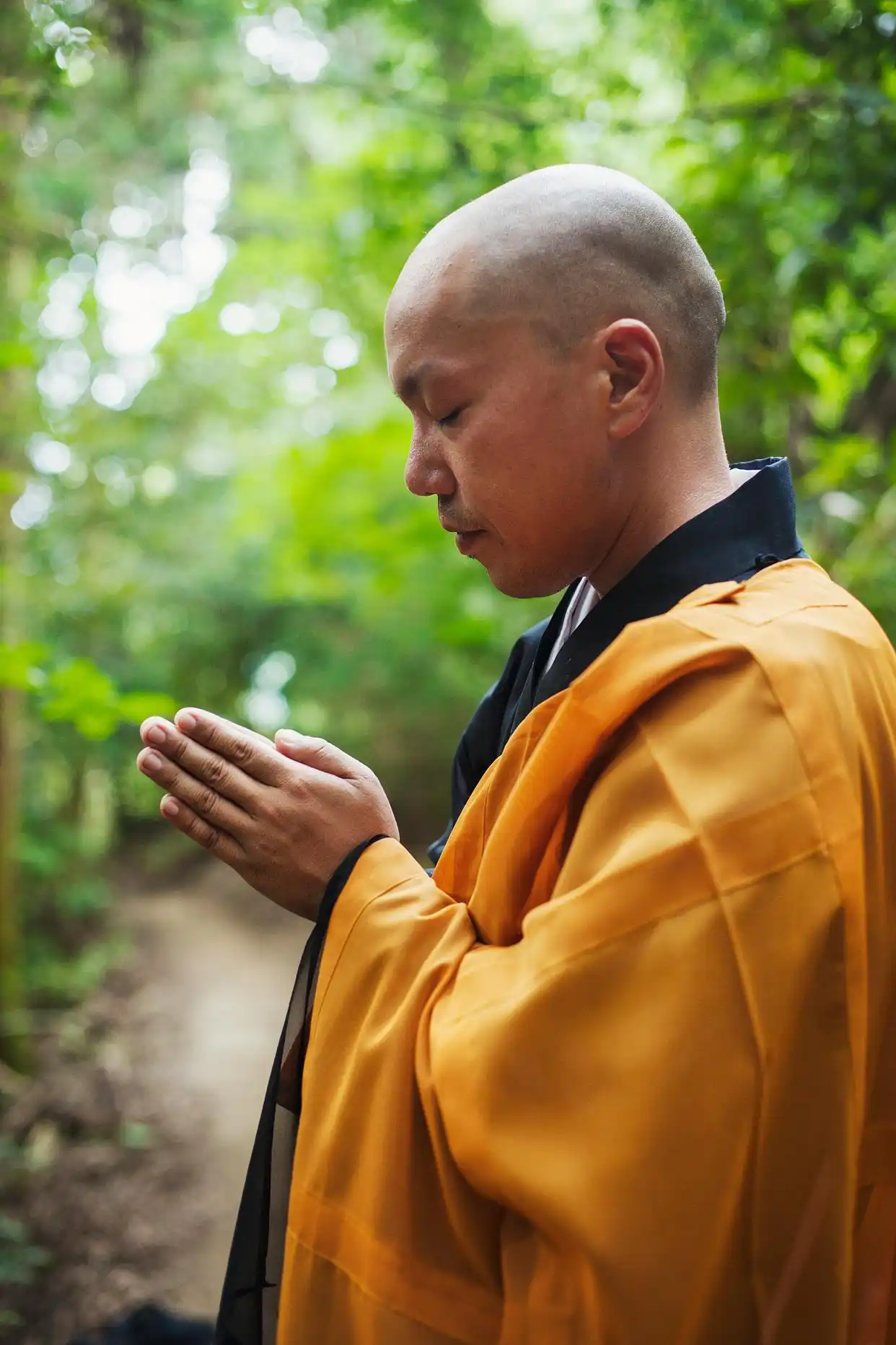 你相信和尚也会偷情,也有私生子吗?