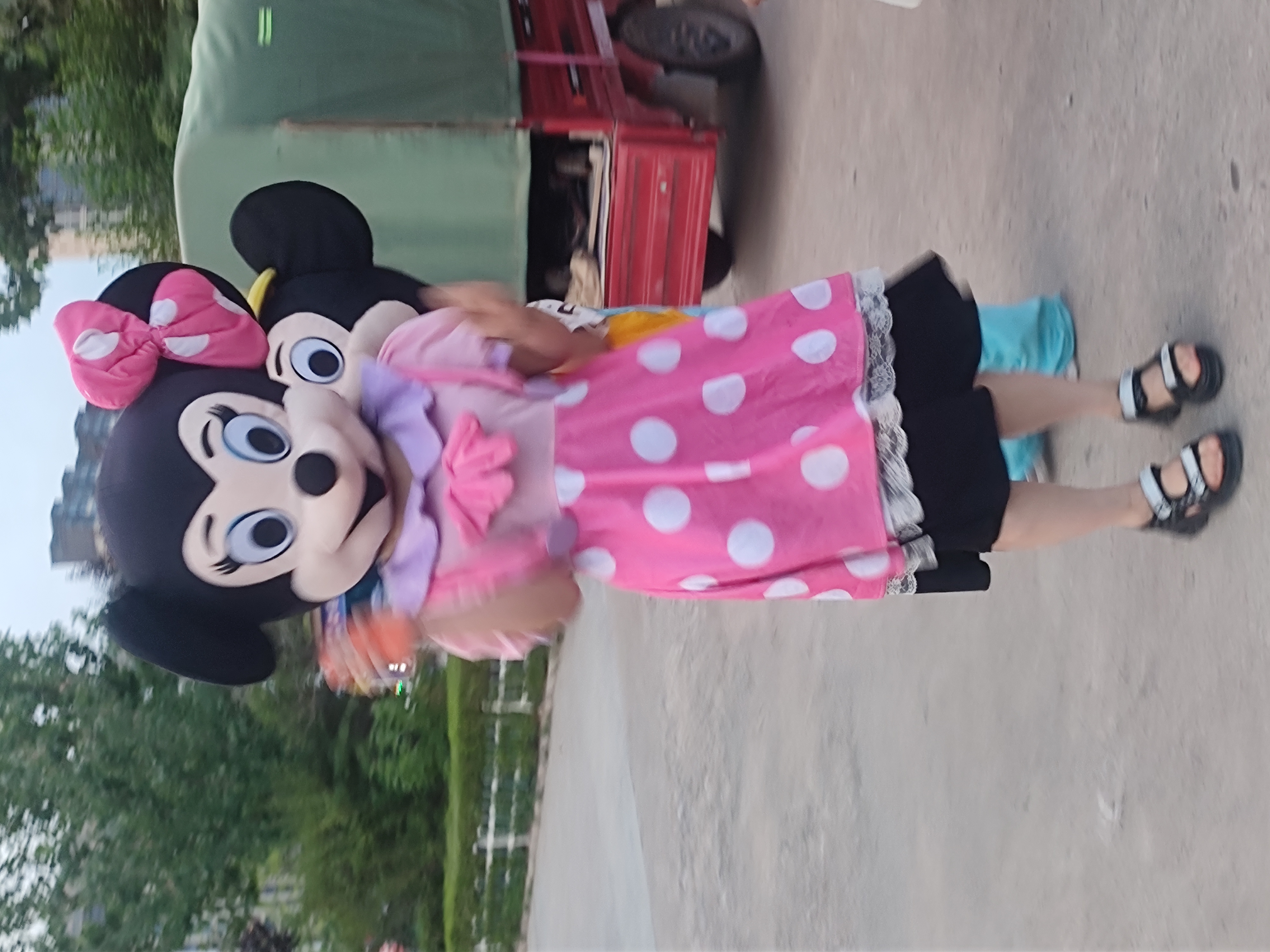 大千世界,人人都需做事,而且大都能做成事,但关键在于做事的态度