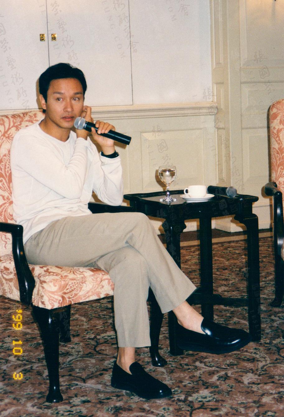 1999 年 10 月 3 日,张国荣接受访问.