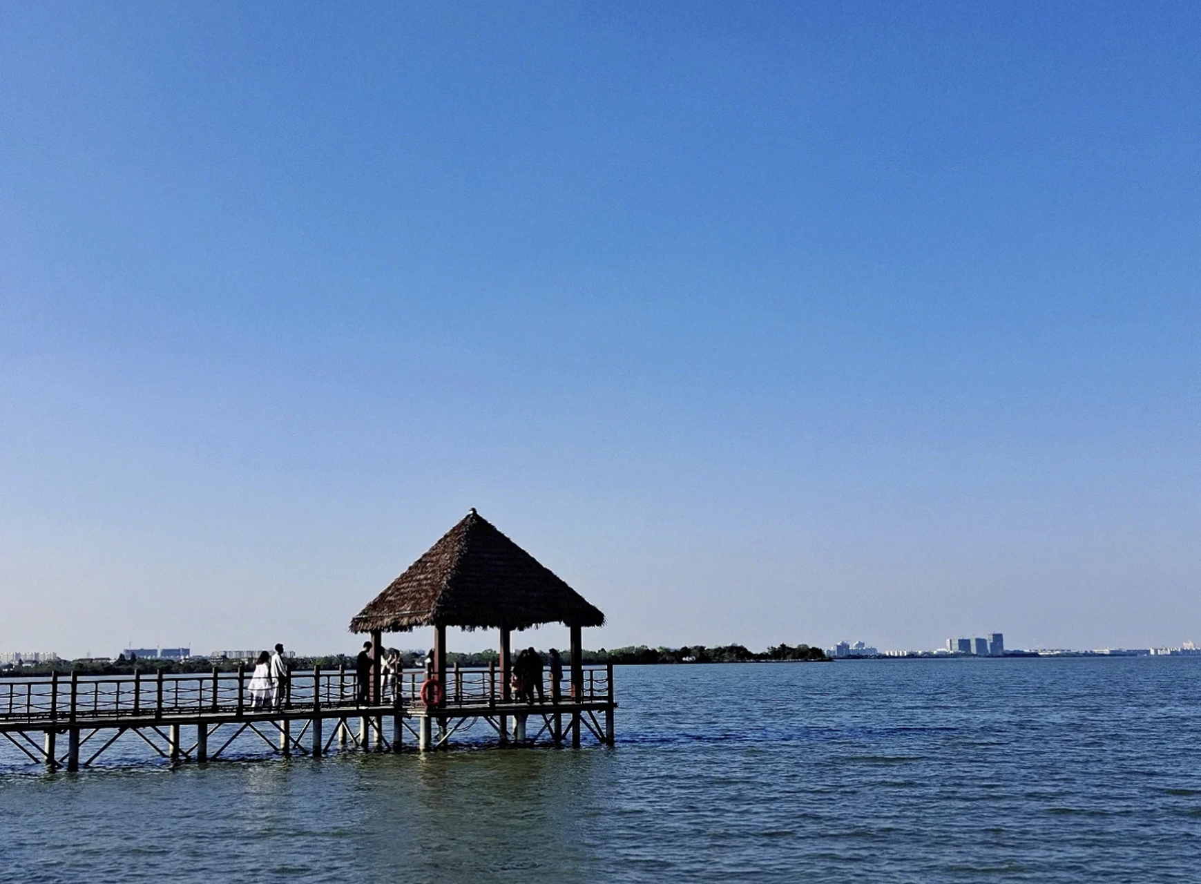 瑶湖森林公园夏季游玩好地方可以带家人露营烧烤 还有沙滩 茂密的树林