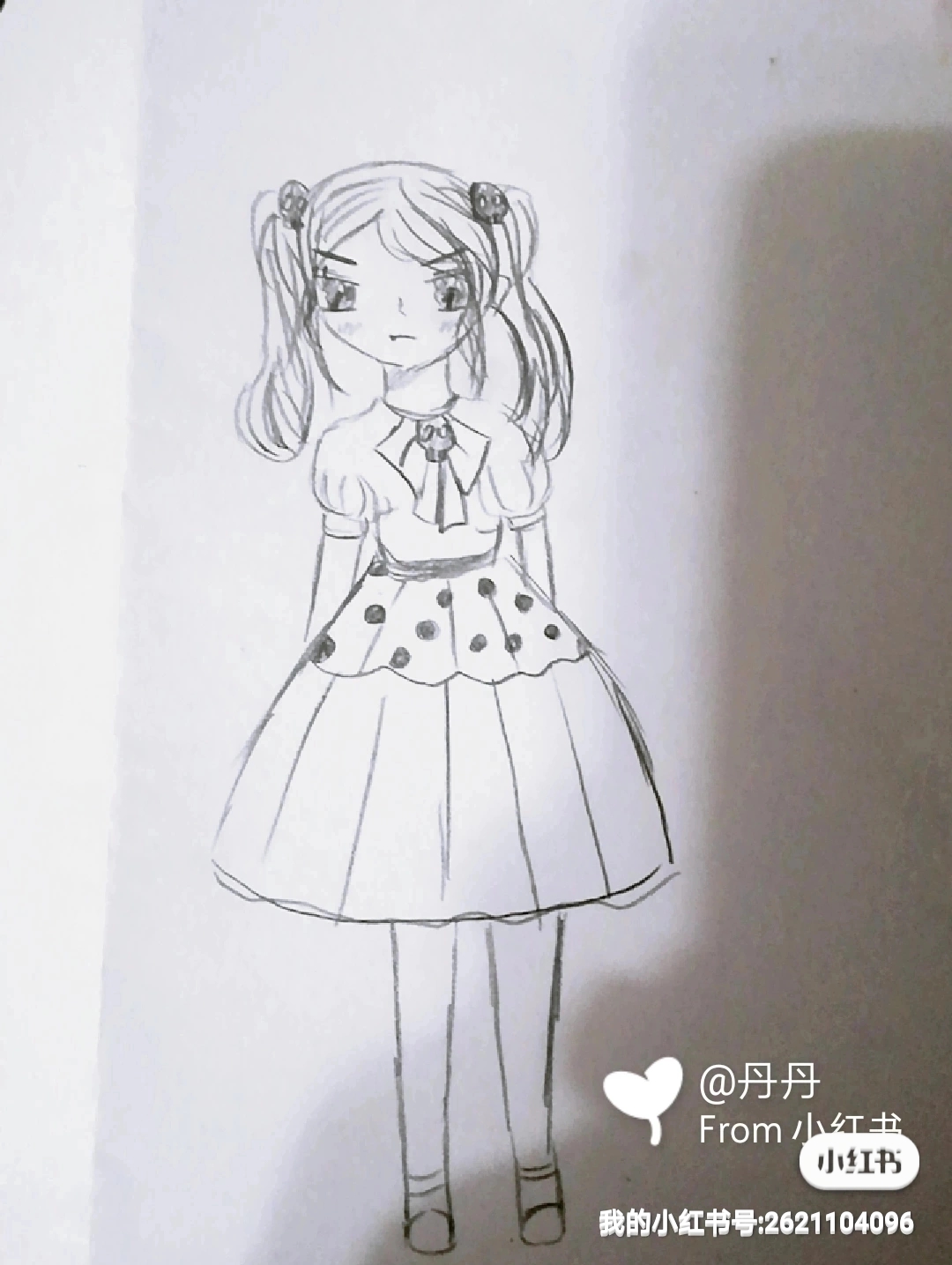 丹丹在小红书也有号的,叫 丹丹dana,丹丹的各种绘画都在那里,点个关注