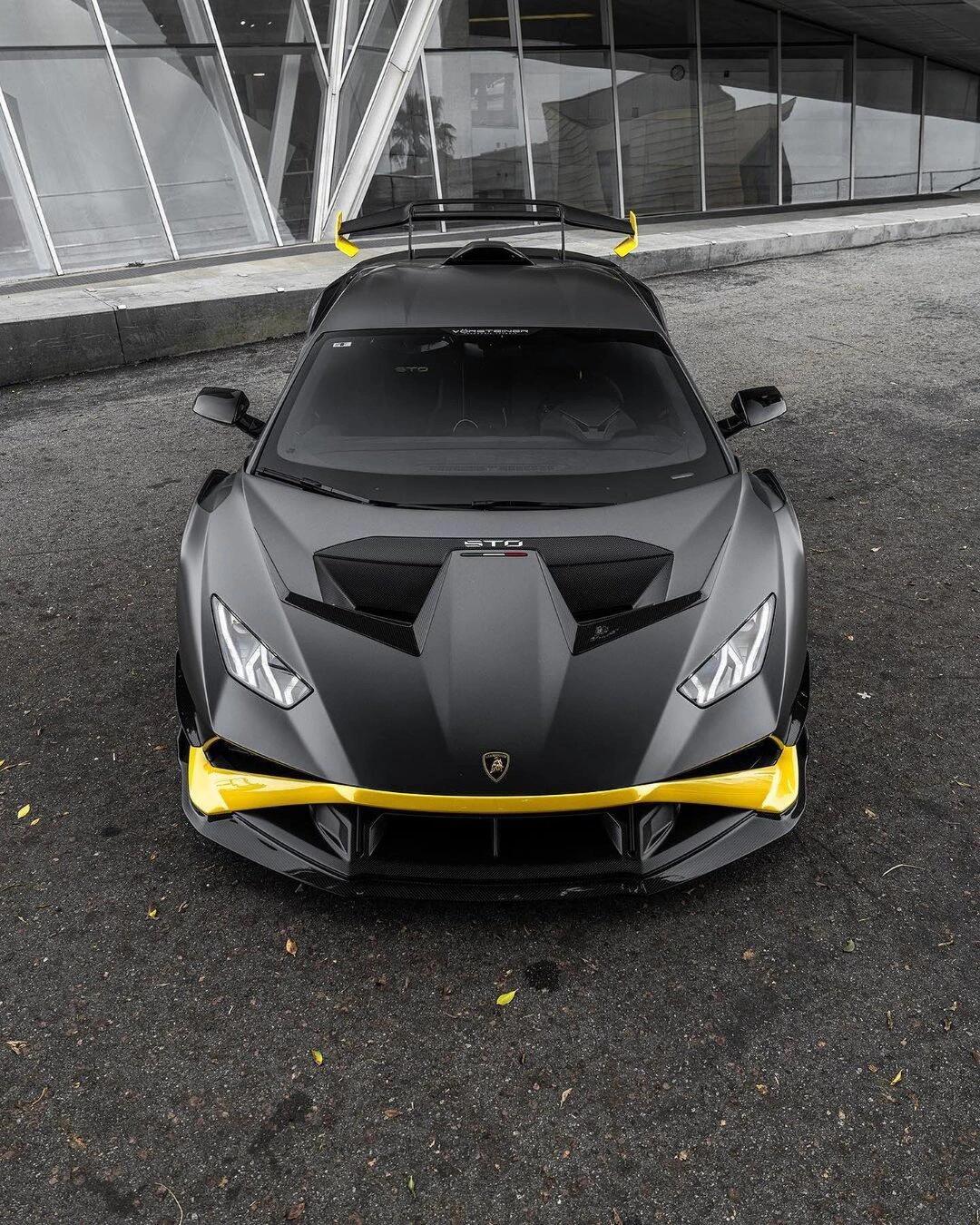 知识校园# #车评#  9199 速度的艺术品——兰博基尼huracan sto