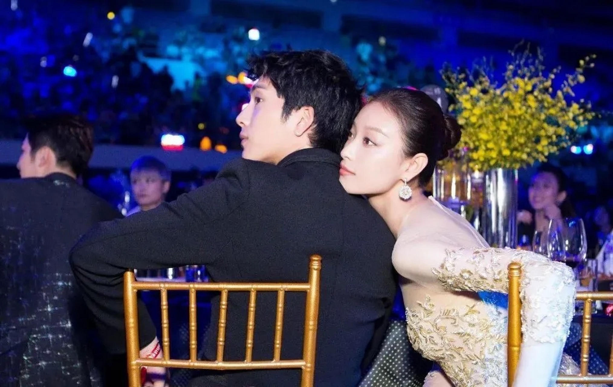 倪妮终于大方展示自己的私生活了,网友看到后却吐槽:人是越来越美,找