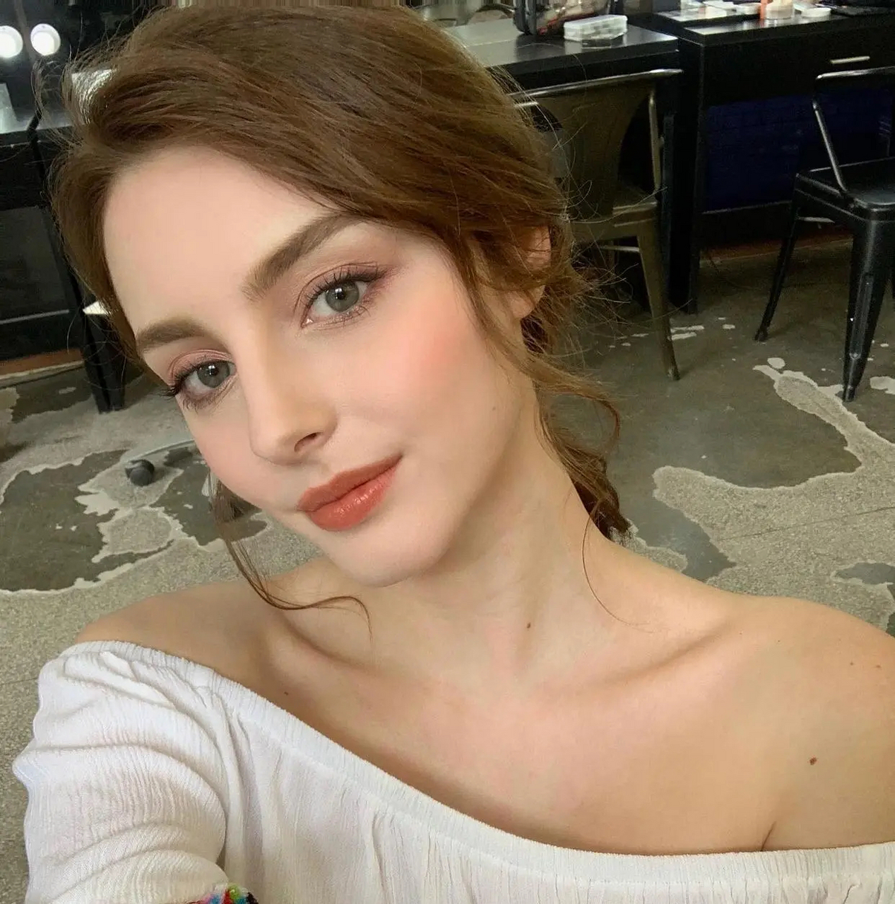 白俄罗斯美女小姐姐marina bondarko美照,超深邃的绿色眼眸!