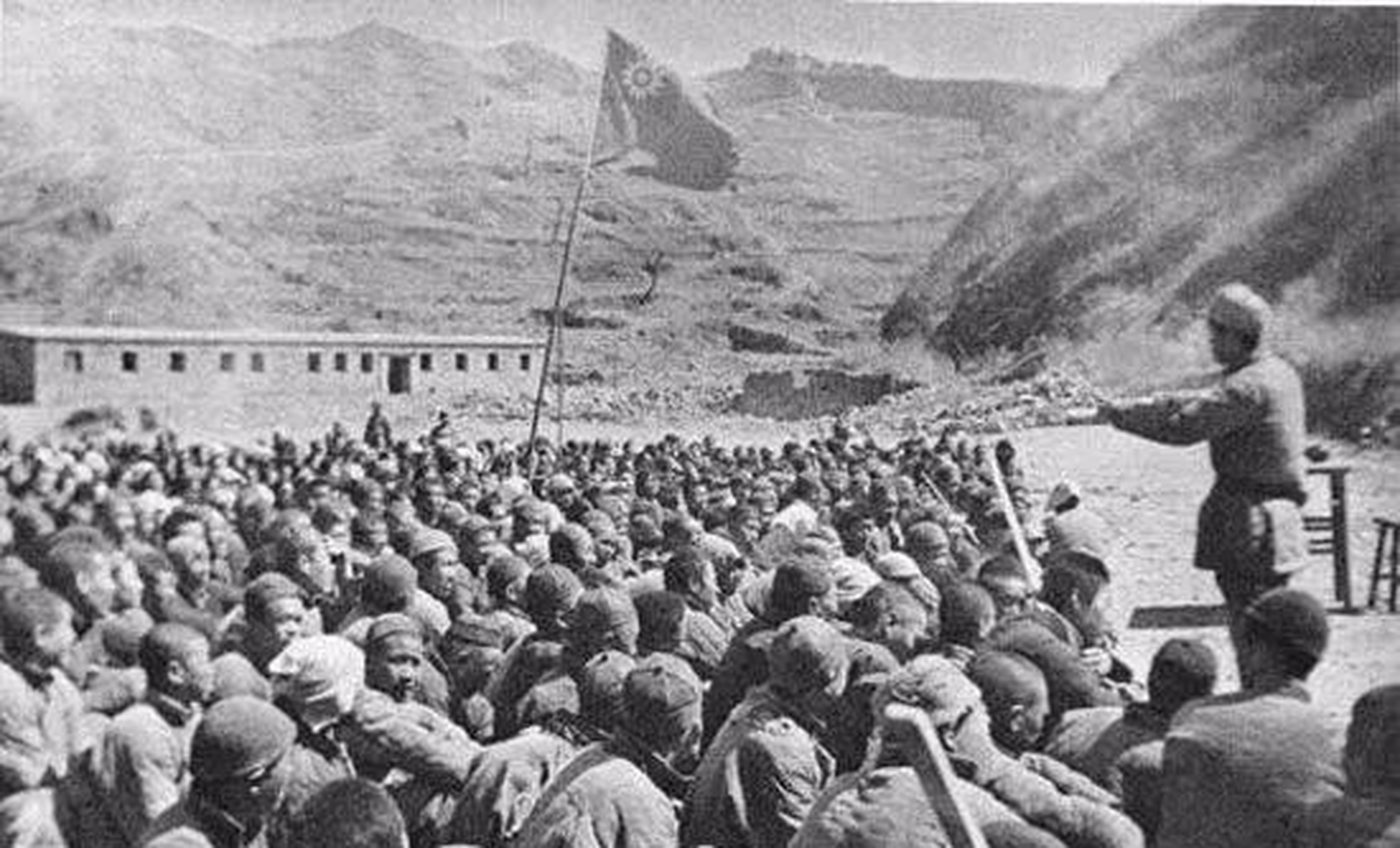 刘金轩将军是我军一位优秀军事将领,1908年出生于湖南祁阳一个贫困