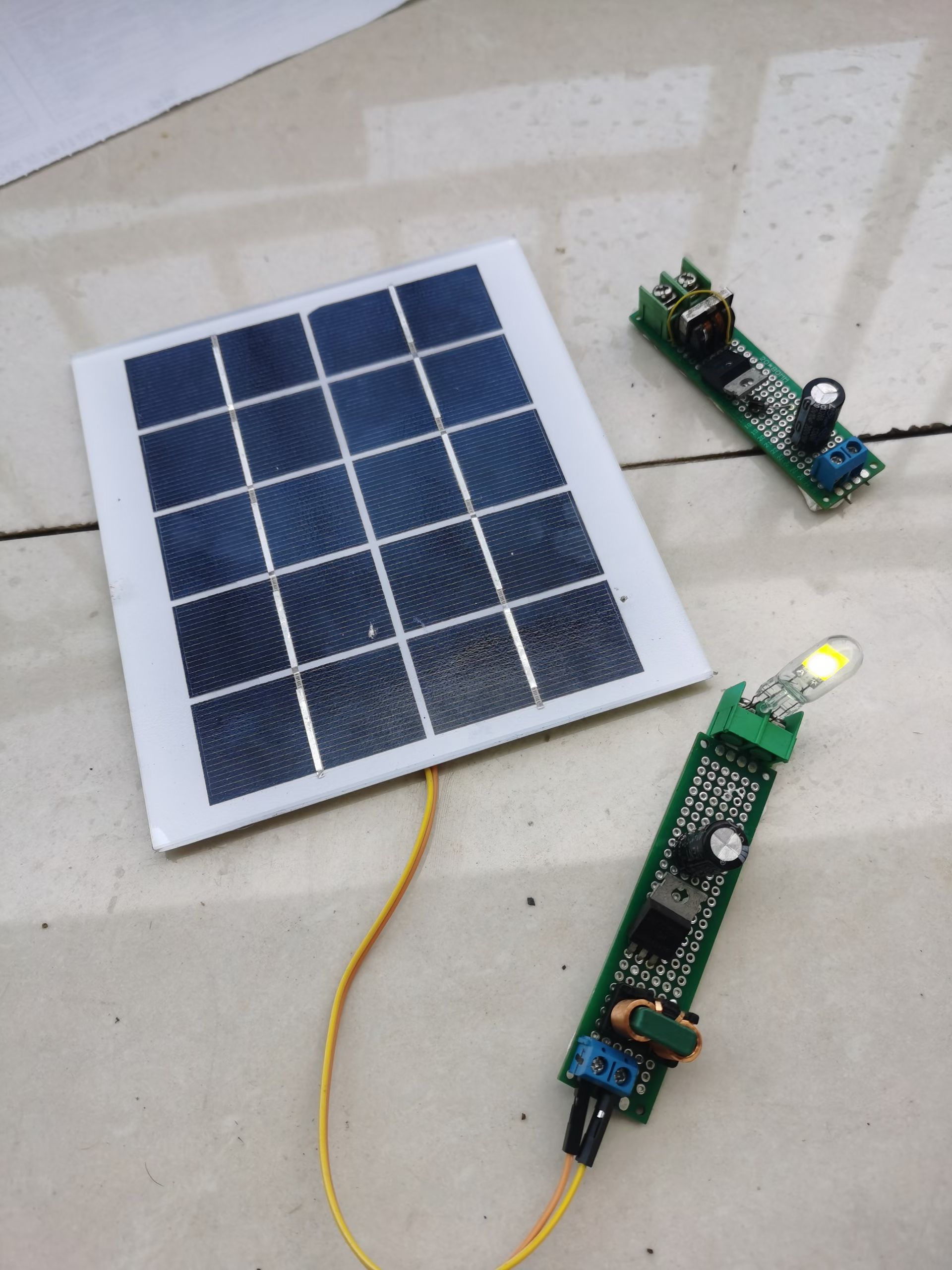 板  锂电池   led灯泡闭合回路6v25000毫安太阳灯安多少伏5v3a稳压器