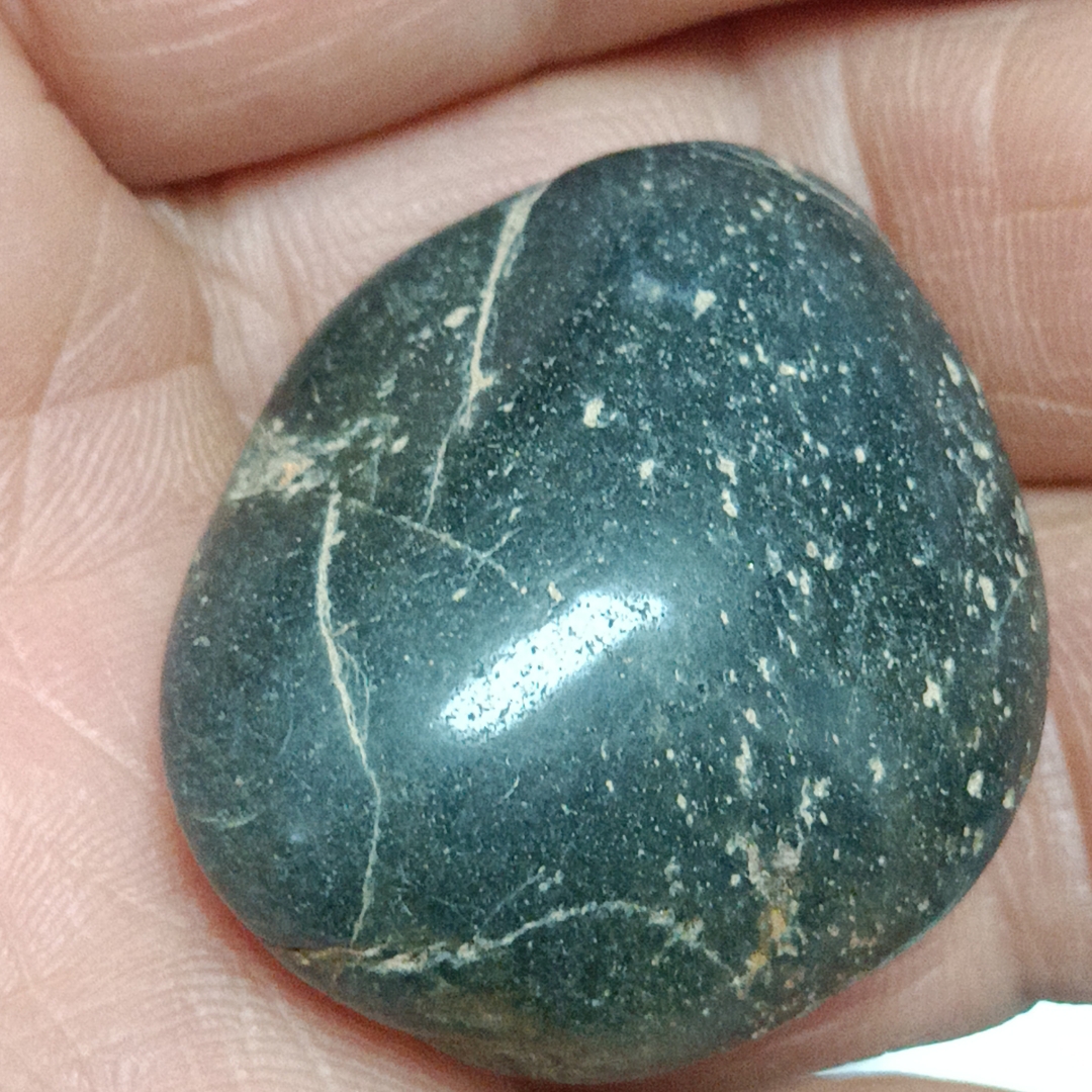 这款不错墨绿陨石!分享给大家!