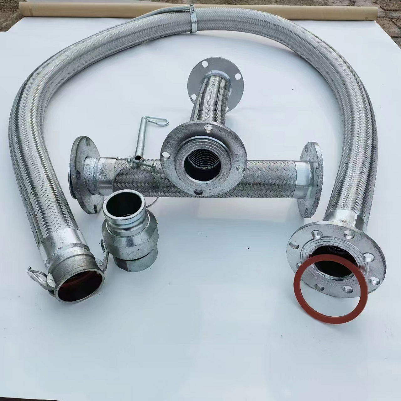 散装水泥罐车配件-打气泵充气管,耐高温软管有一头法兰一头快接母头