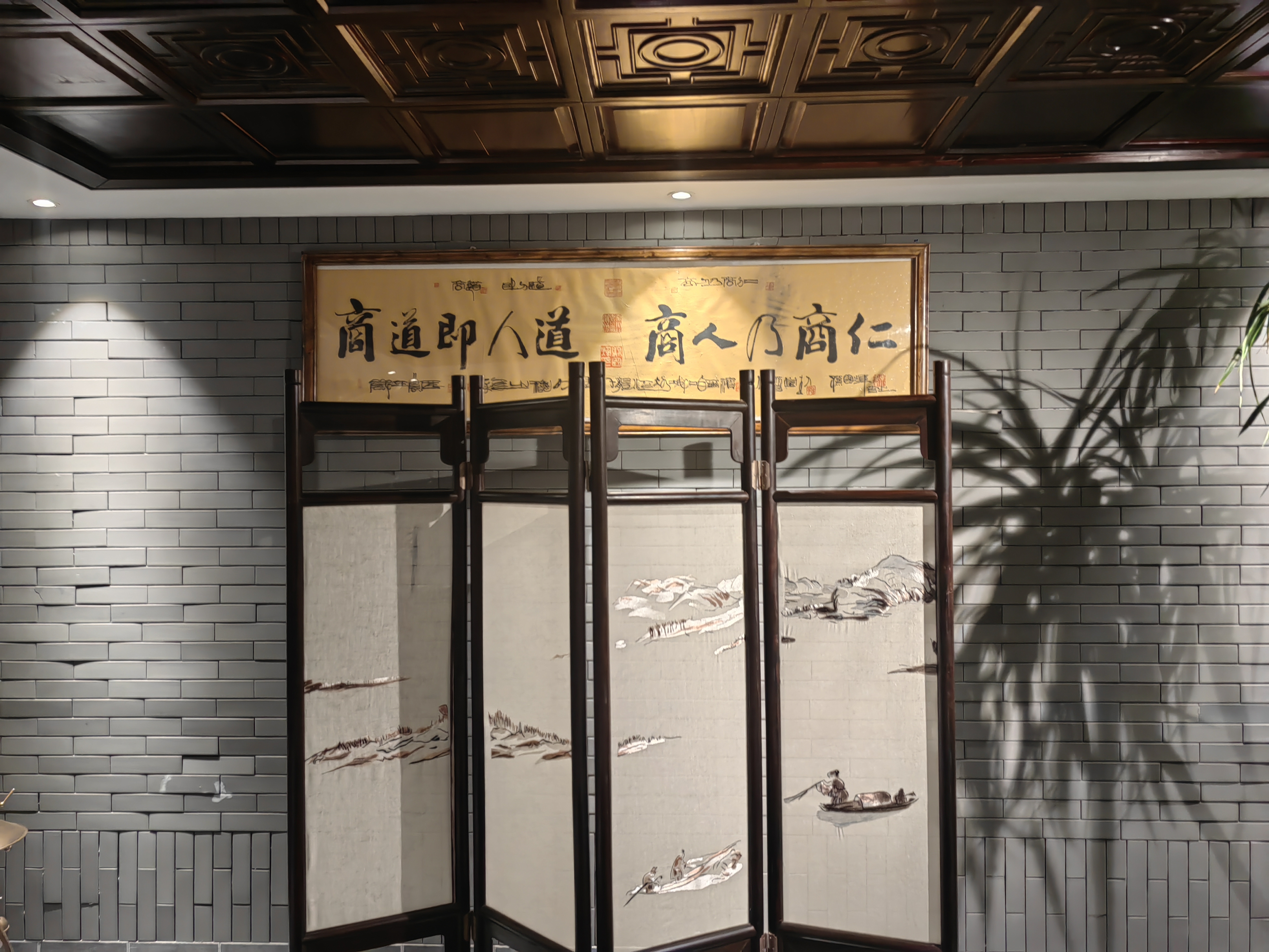关于商业和营销的10条打法,值得细细玩味: 1,做营销